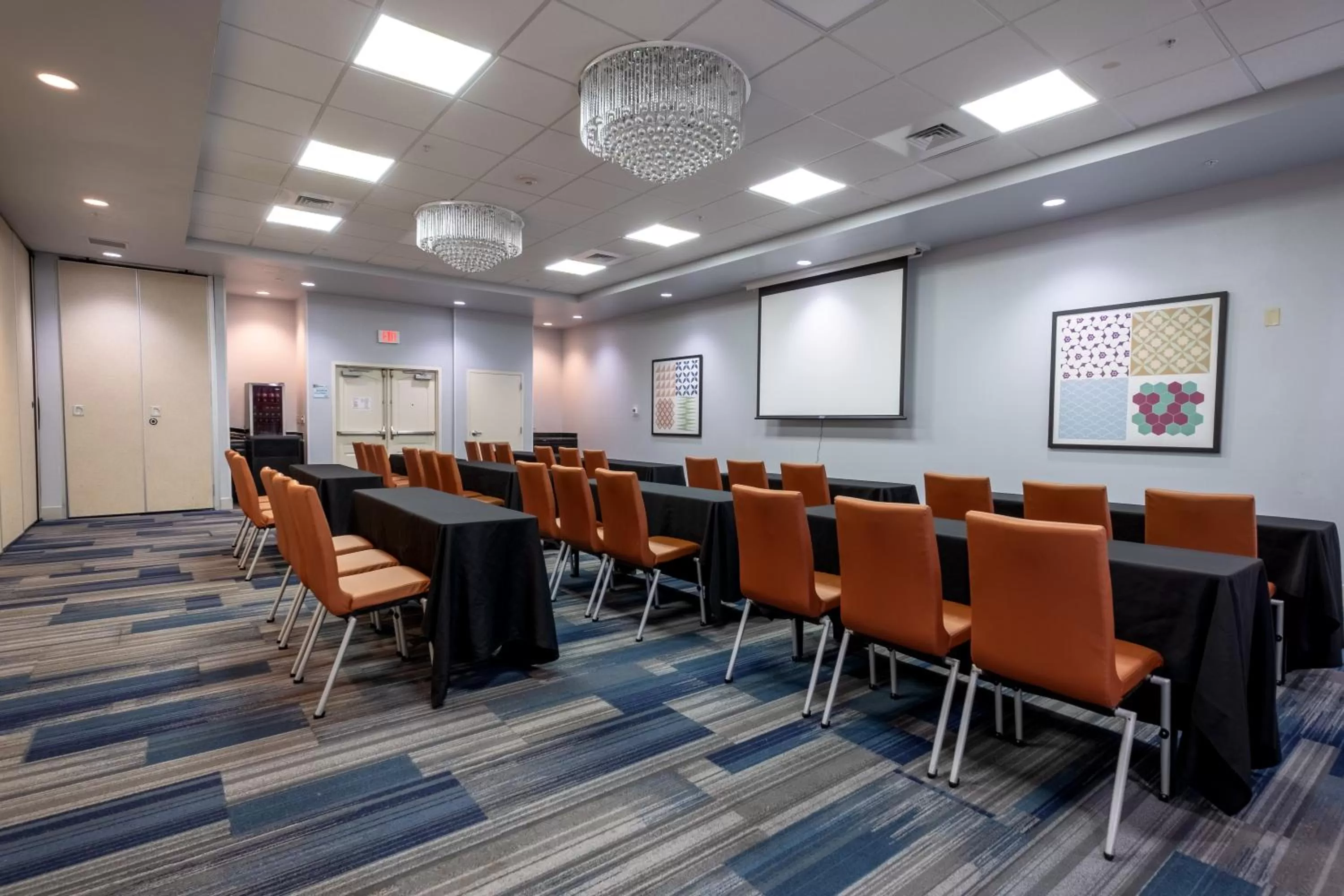 Meeting/conference room in Holiday Inn Express-International Drive by IHG