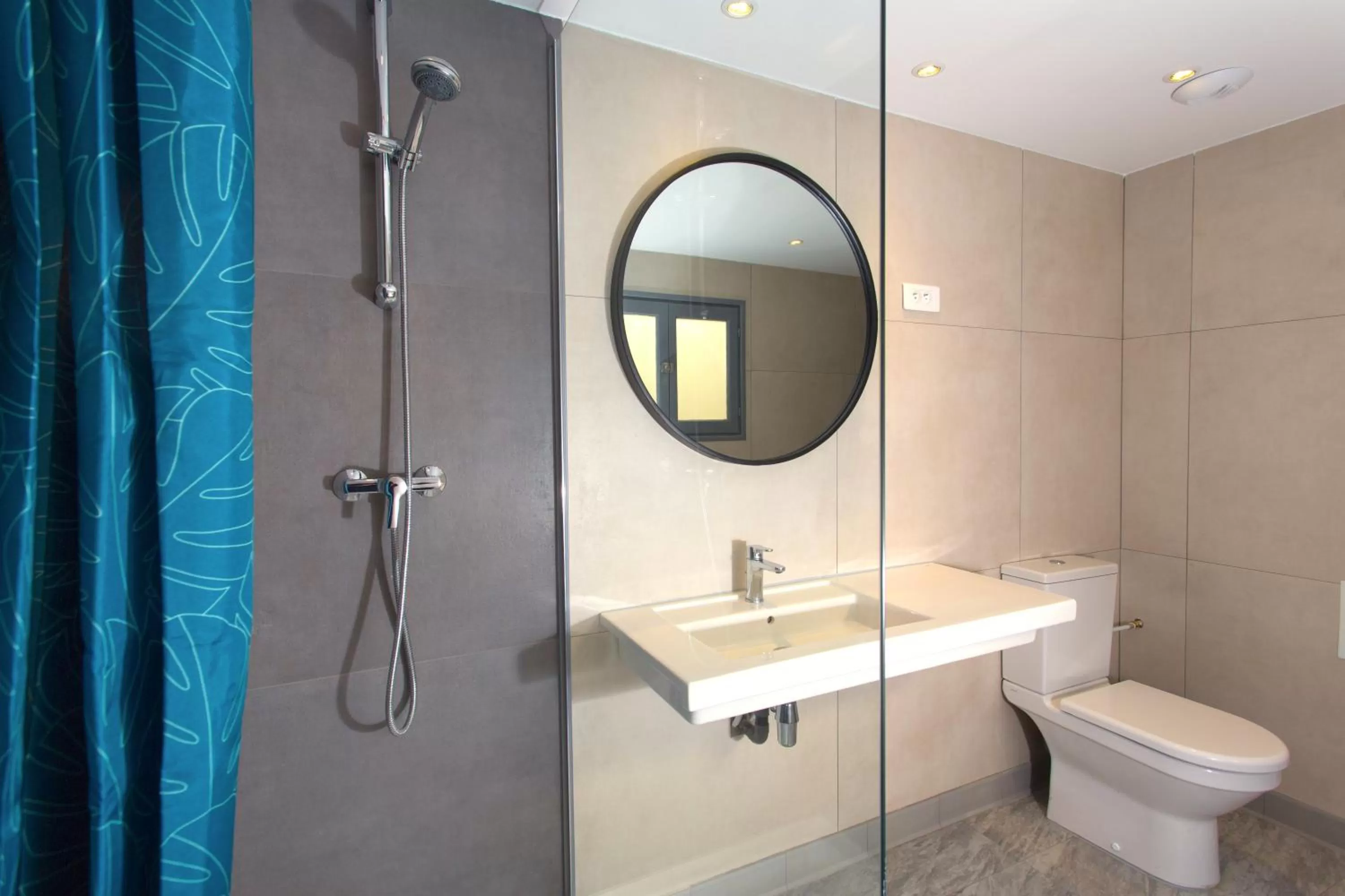 Shower in Villa Saint Exupery Beach Hostel