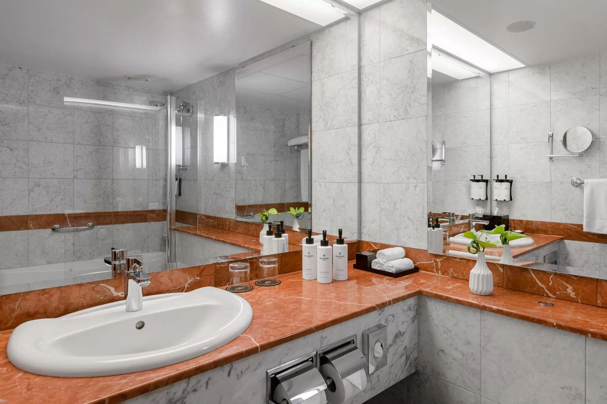 Bathroom in Sofitel Warsaw Victoria