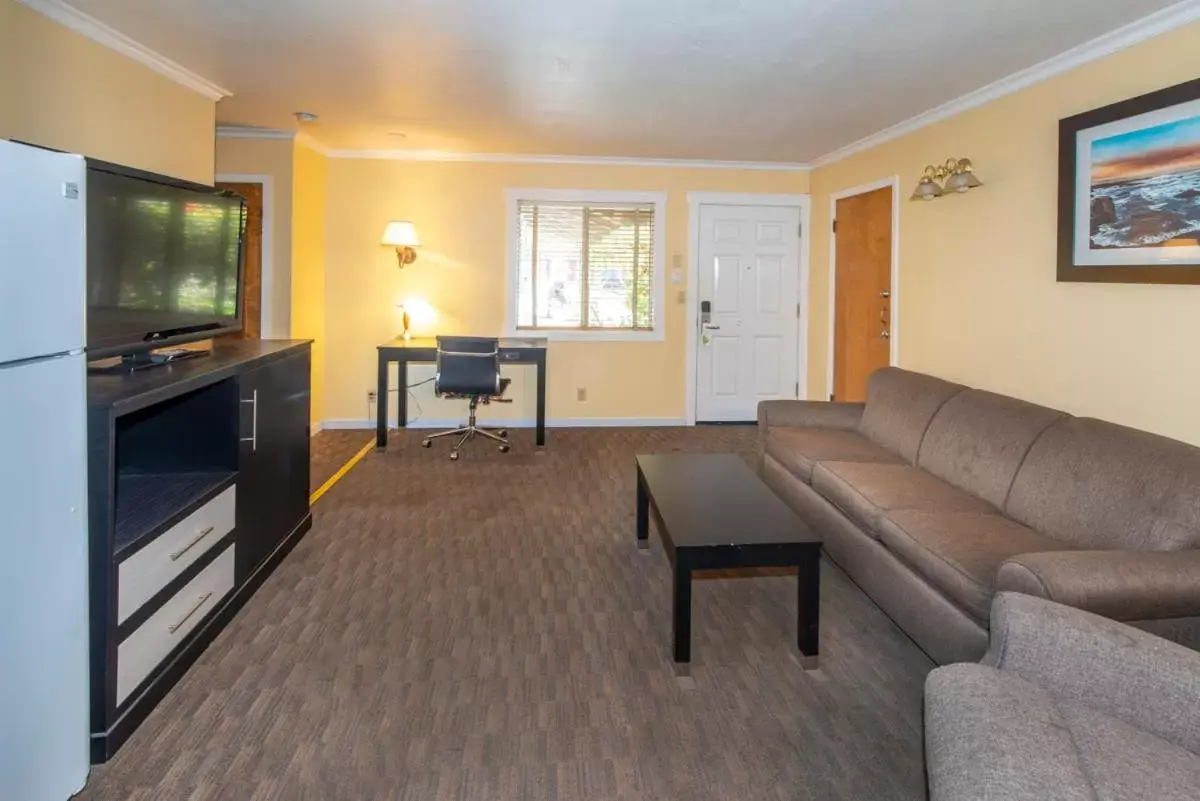 Suite in Surf Motel and Gardens Suite in Surf Motel and Gardens