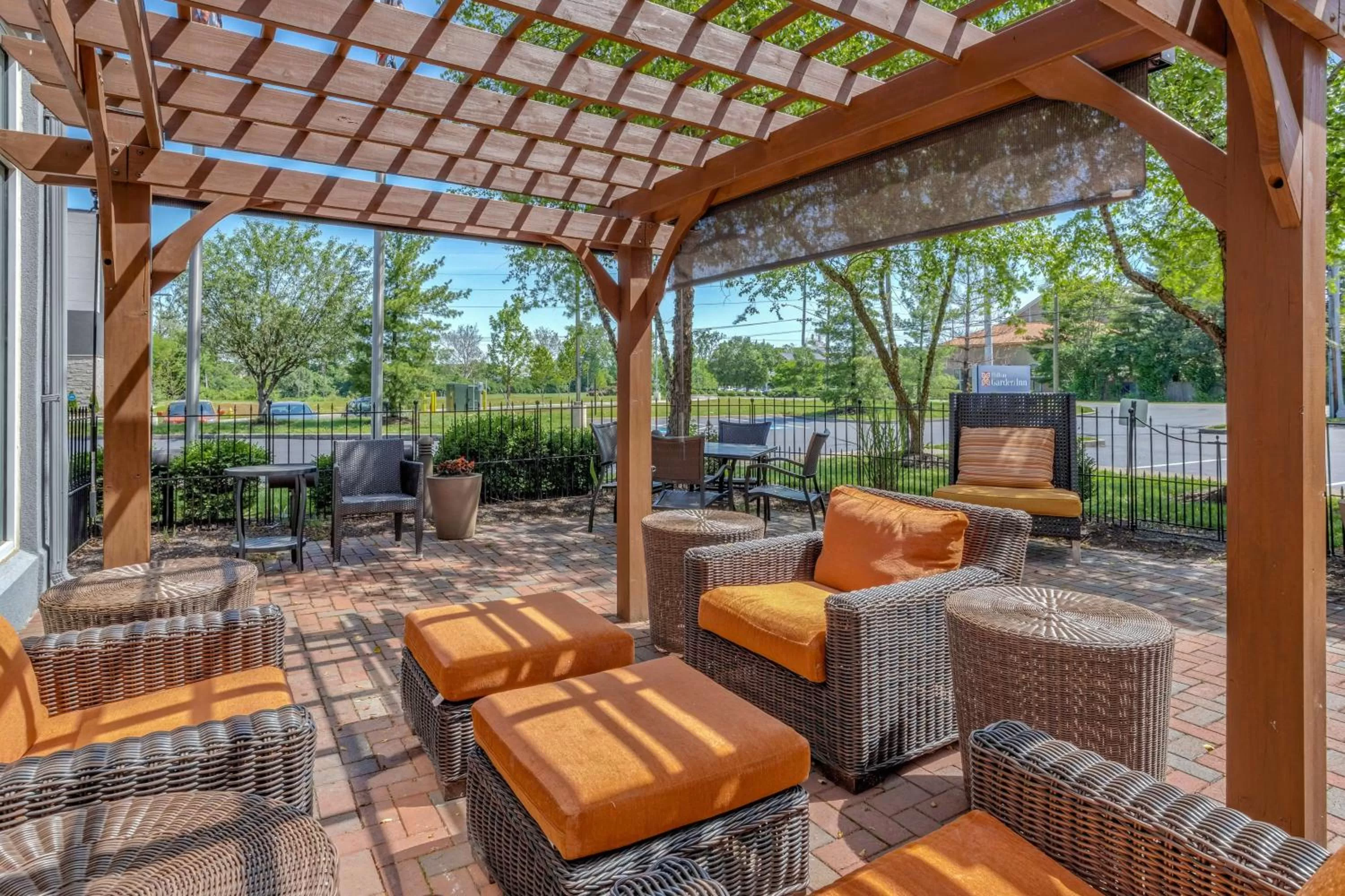 Patio in Hilton Garden Inn Cincinnati/Sharonville