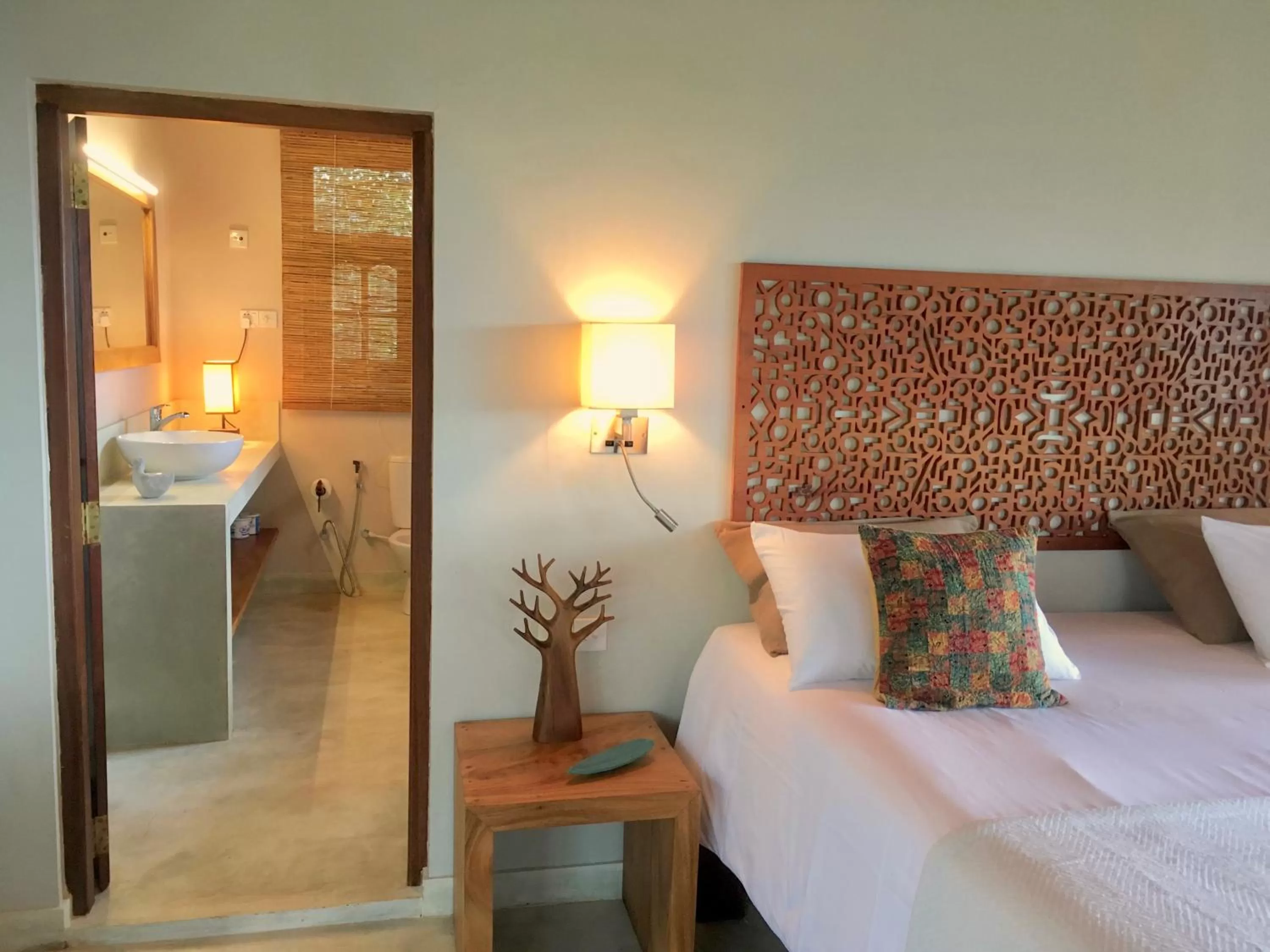 Bathroom, Bed in CHILL VILLE, VIEW POINT HOTEL