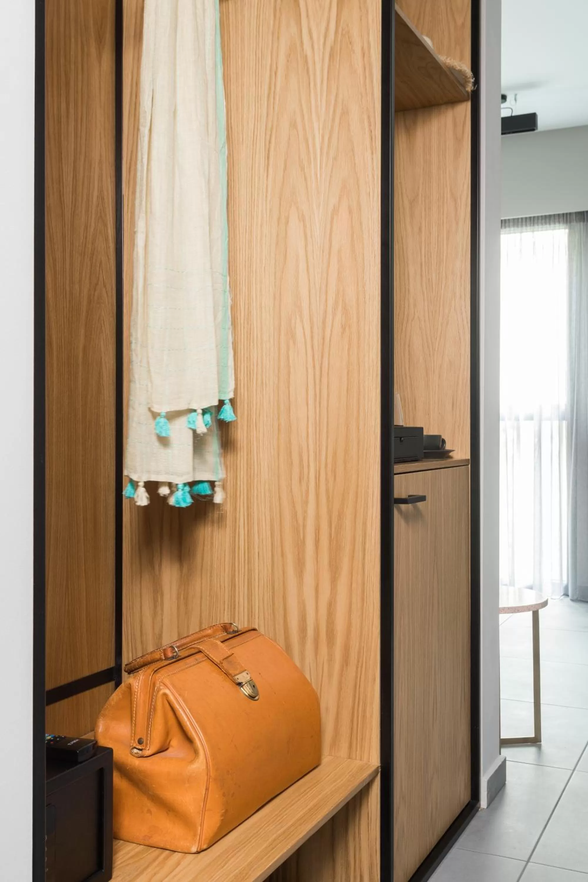 Coffee/tea facilities in 11 Enteka Acropolis Suites