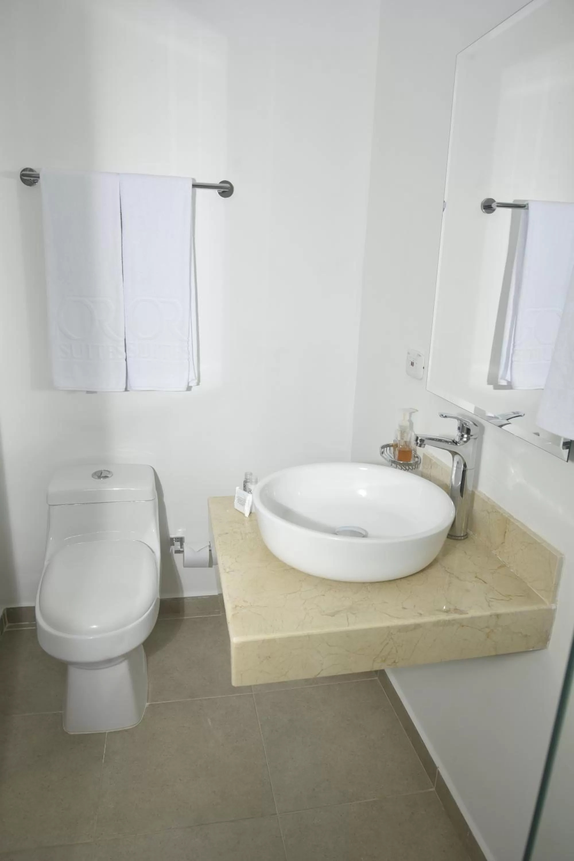 Bathroom in OR HOTEL 94