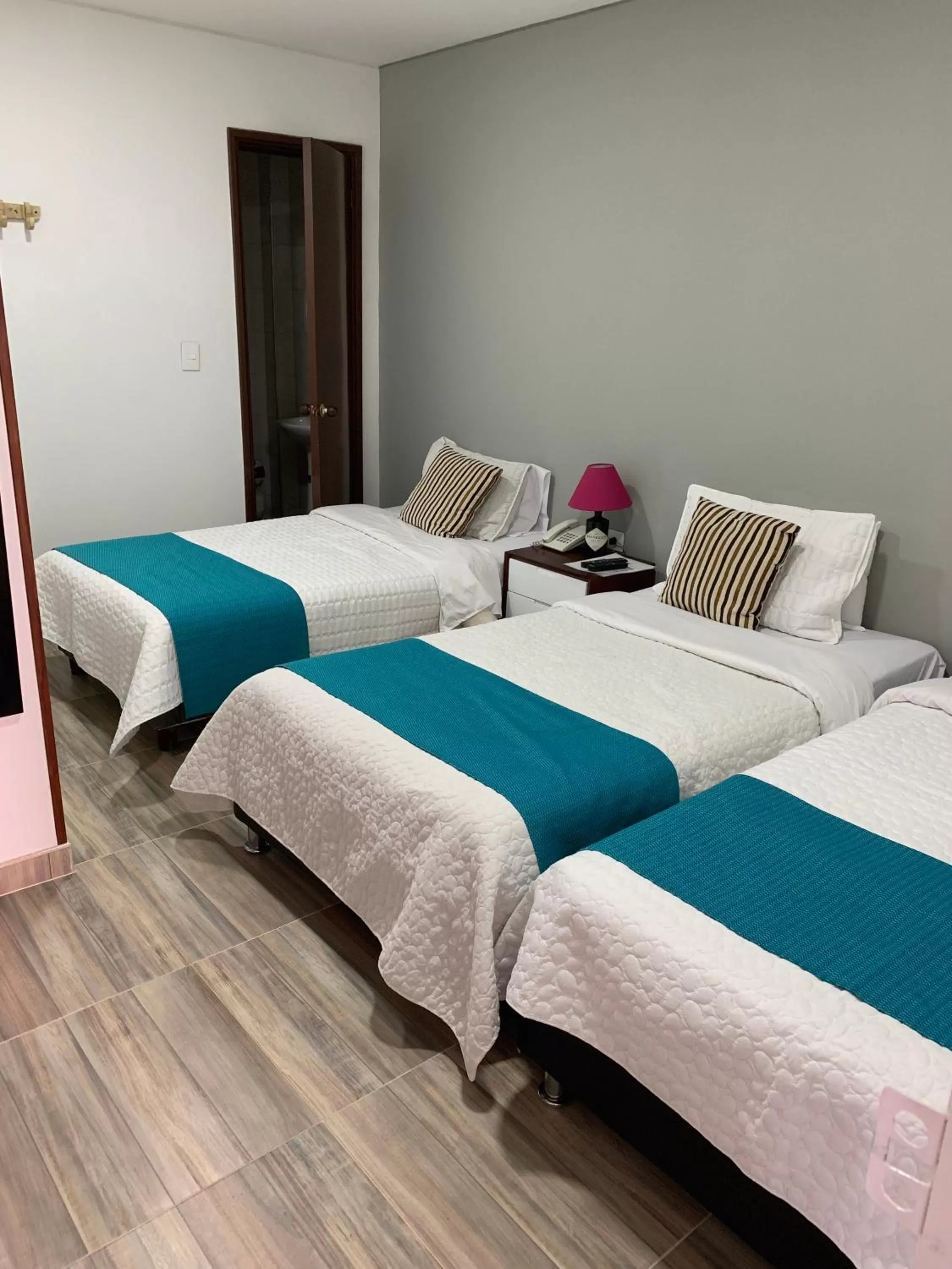 Photo of the whole room, Bed in Hotel Maceo 55 - Colonial Inn