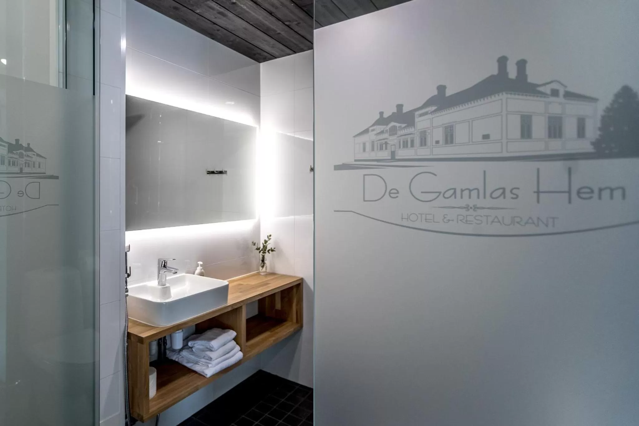 Bathroom in De Gamlas Hem Hotel & Restaurant