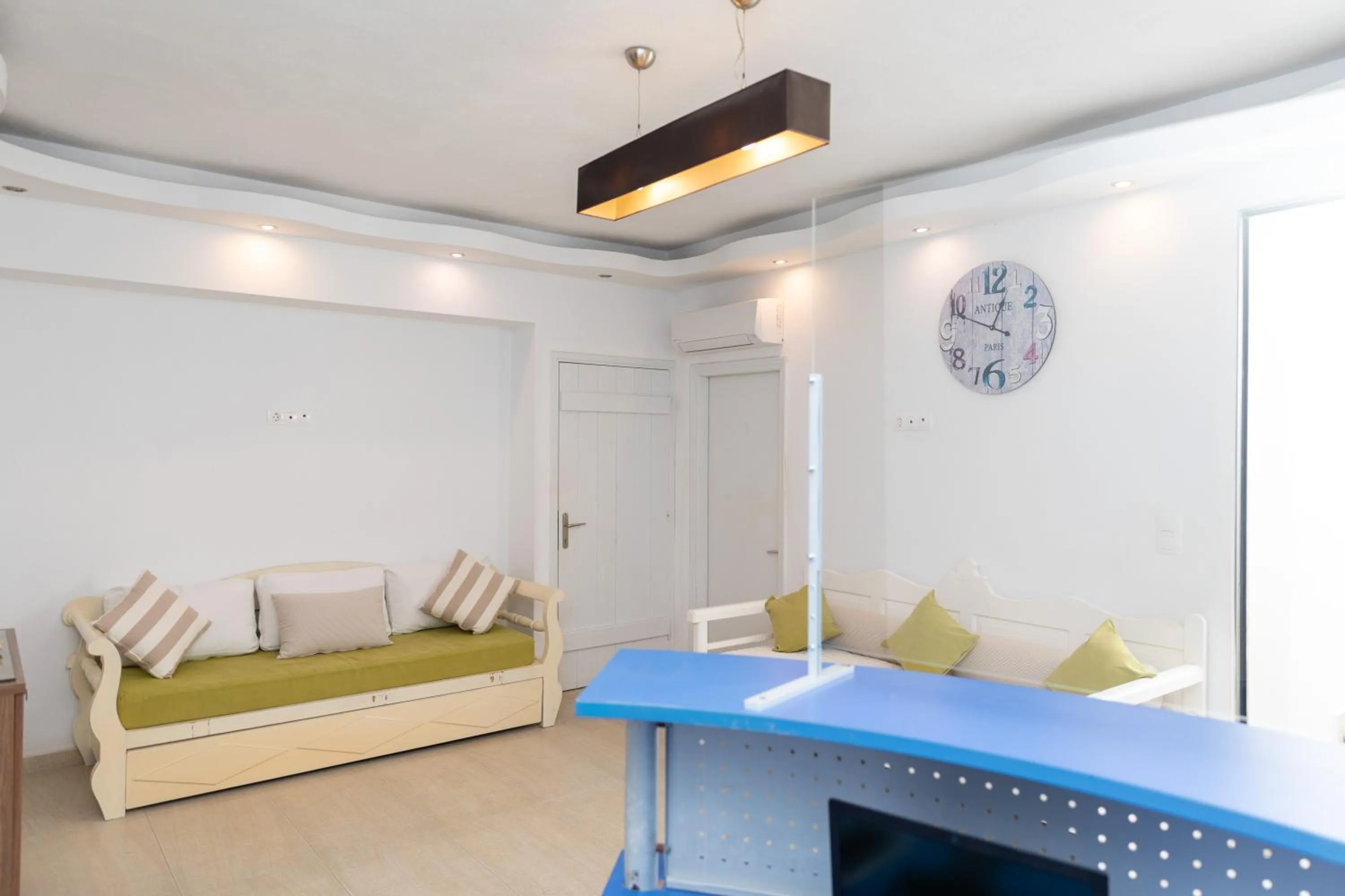 Seating Area in Depis Place and Apartments