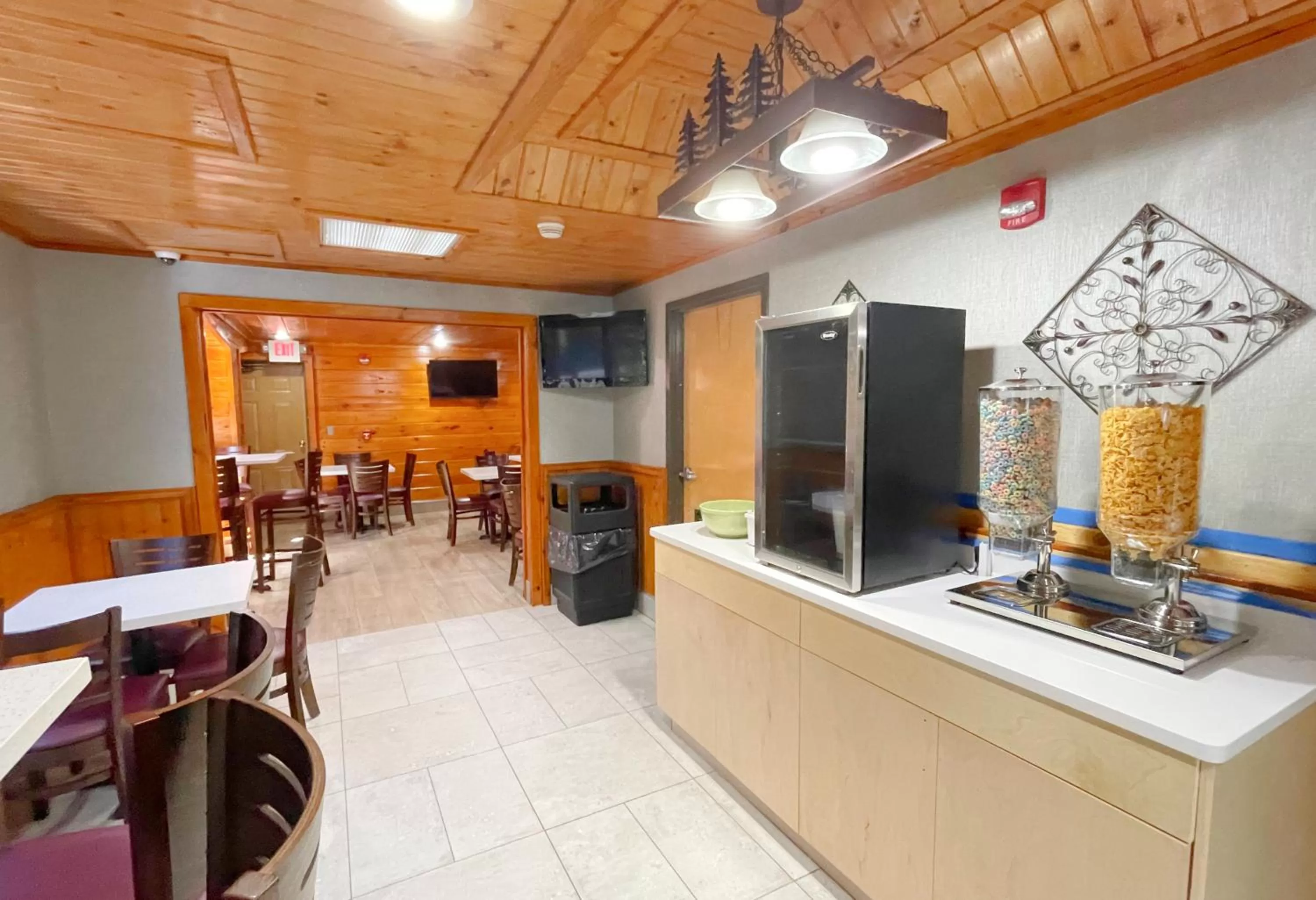 Breakfast in Baymont by Wyndham Gatlinburg On The River