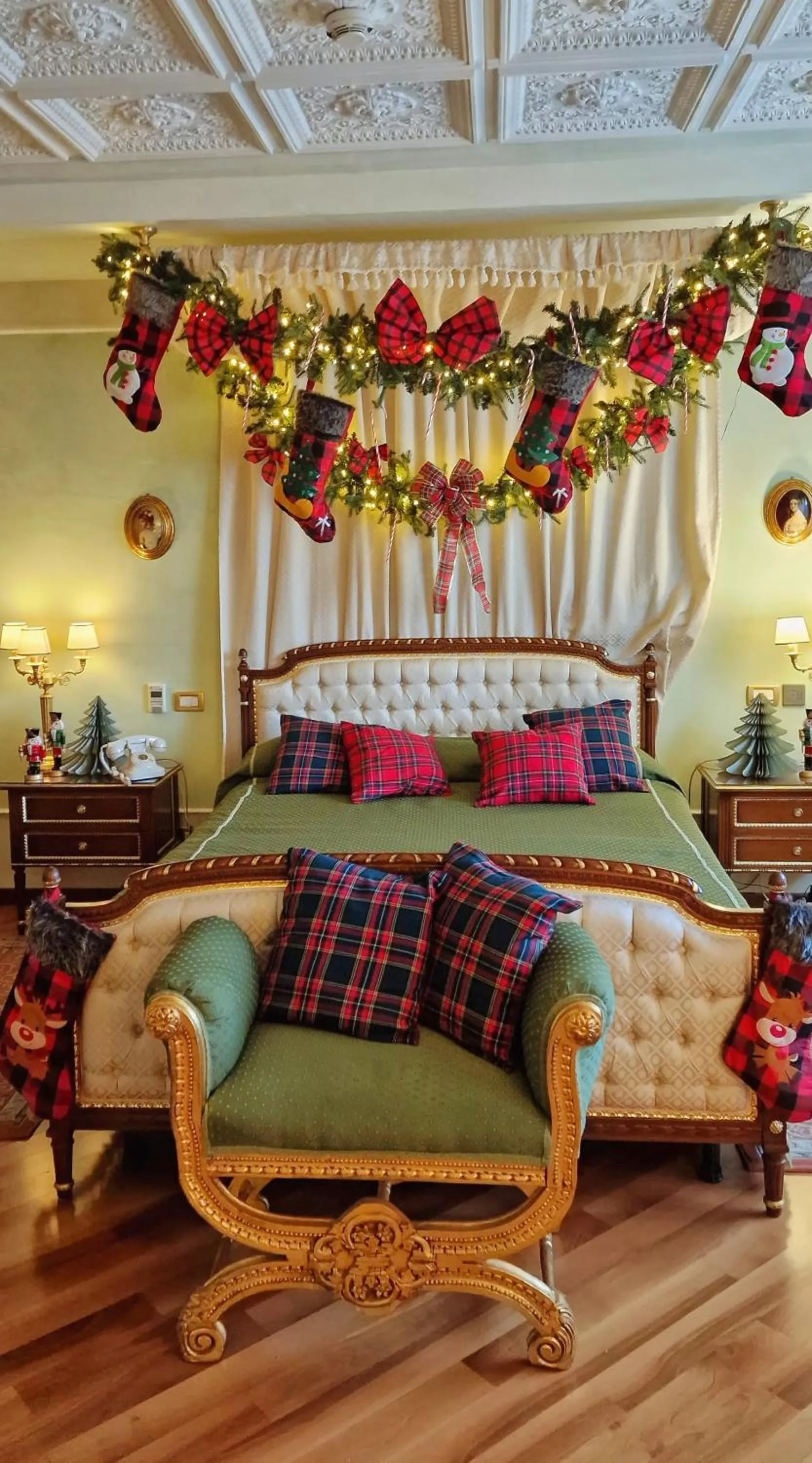 Bed in Hotel Continentale