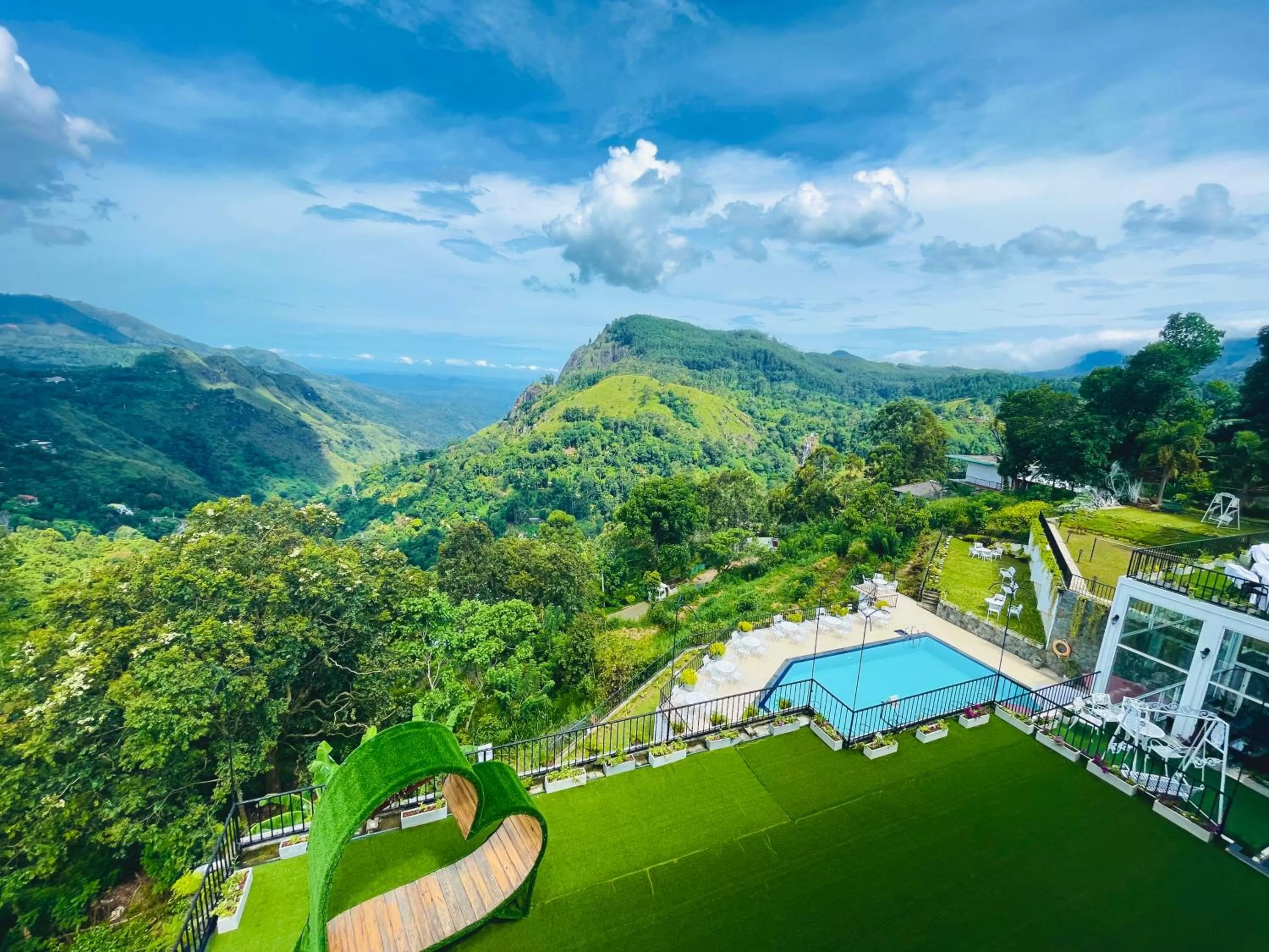 Property building, Bird's-eye View in Heaven's Edge By EHI