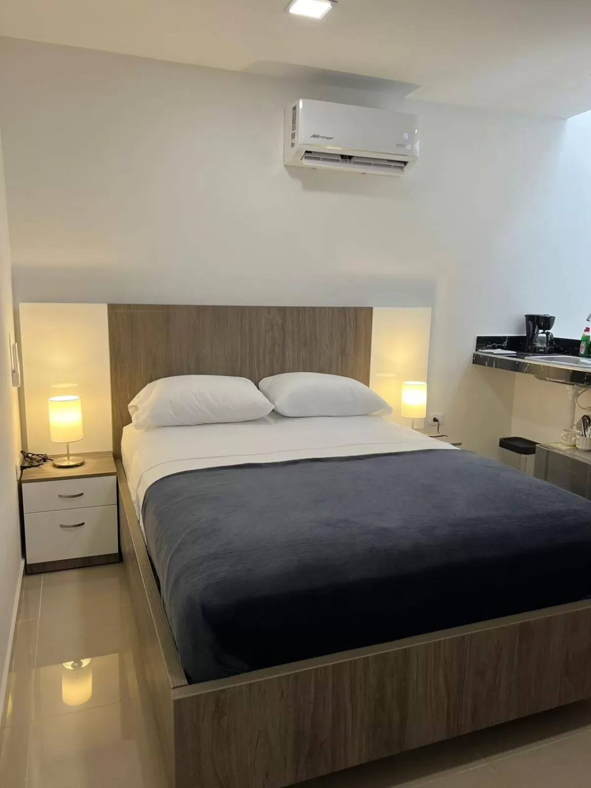 Photo of the whole room, Bed in Hotel boutique bussines center