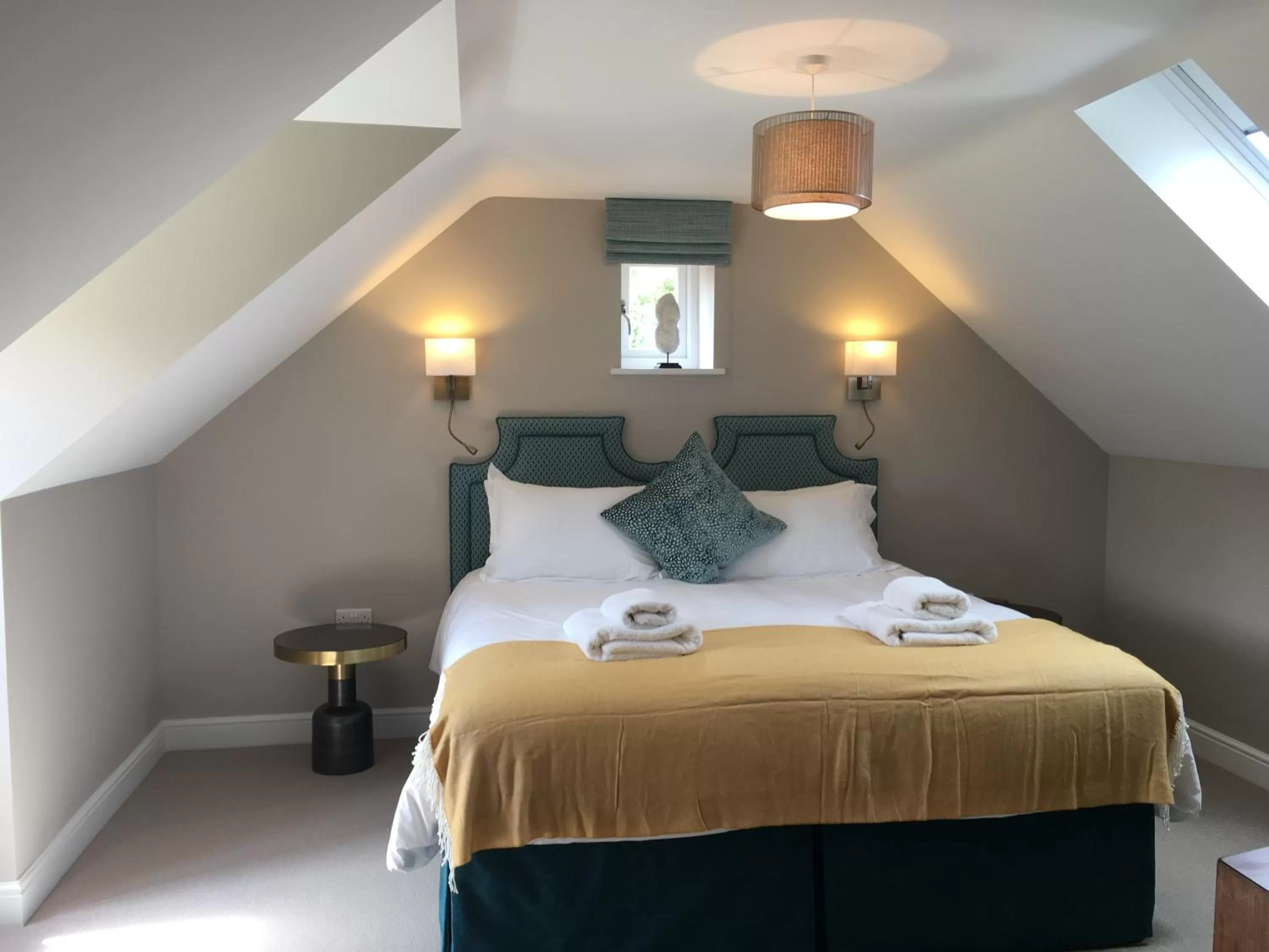 Junior Suite with Garden View in Cliff Farmhouse B&B Suites