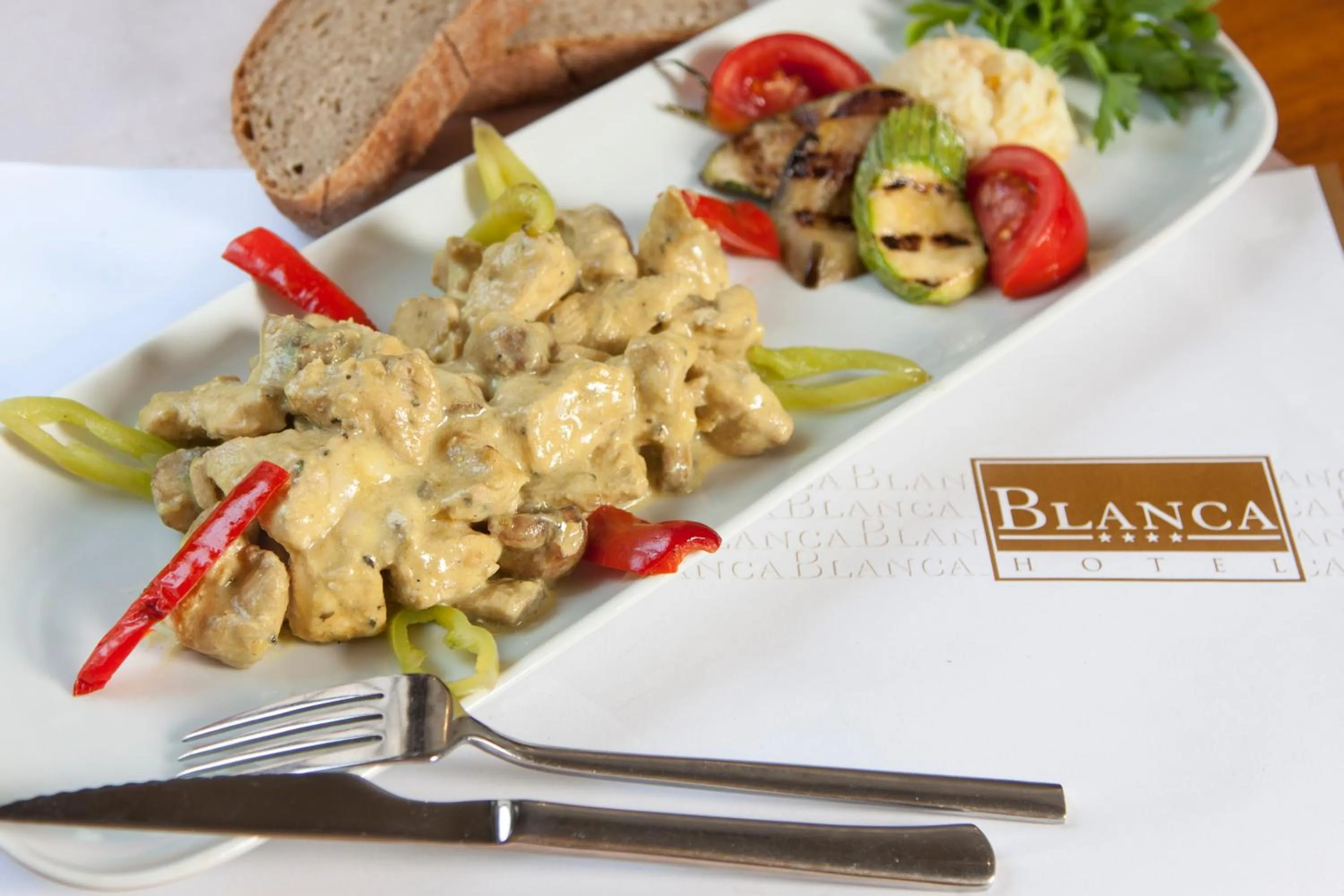 Restaurant/places to eat in Blanca Hotel