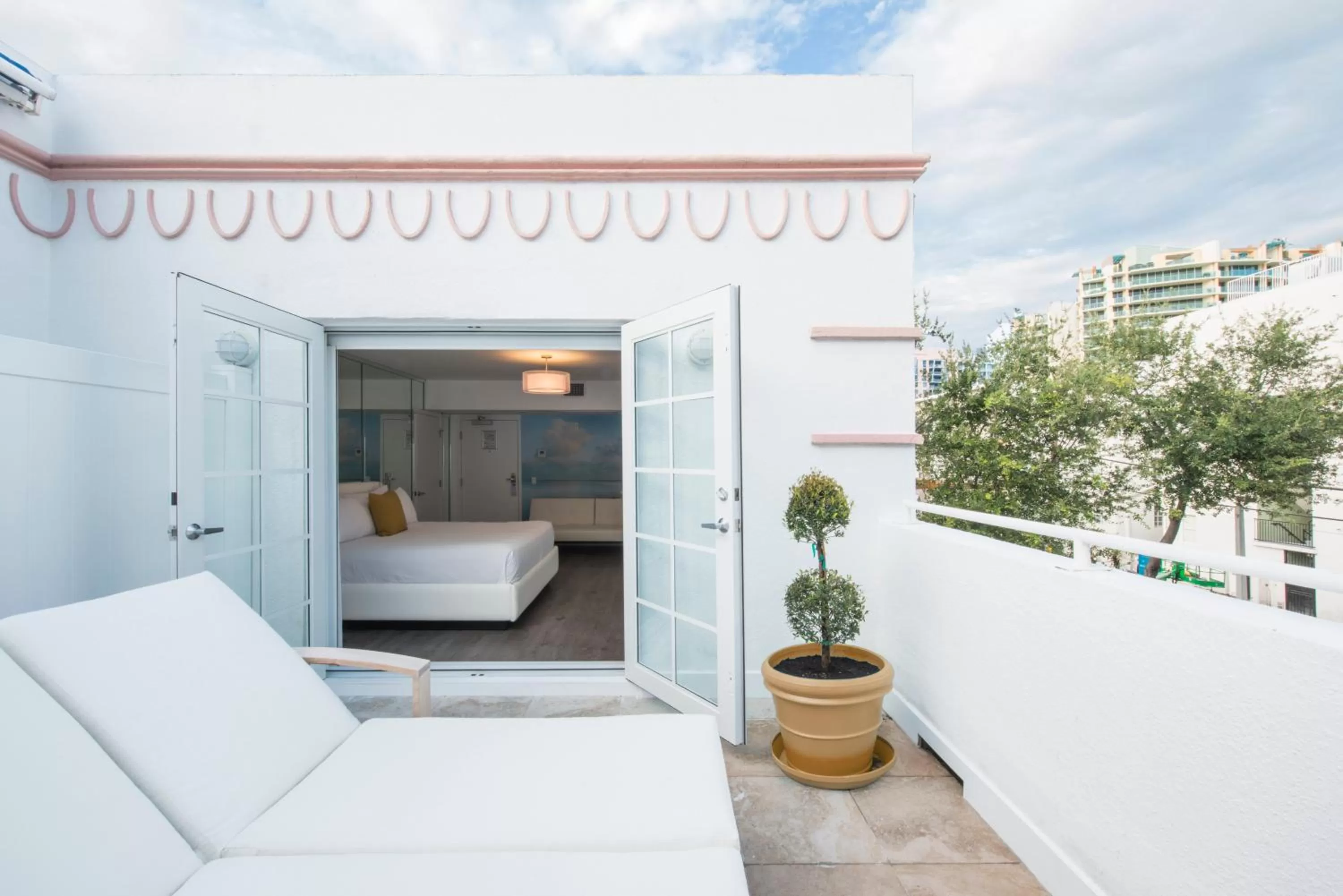Balcony/Terrace in President Hotel