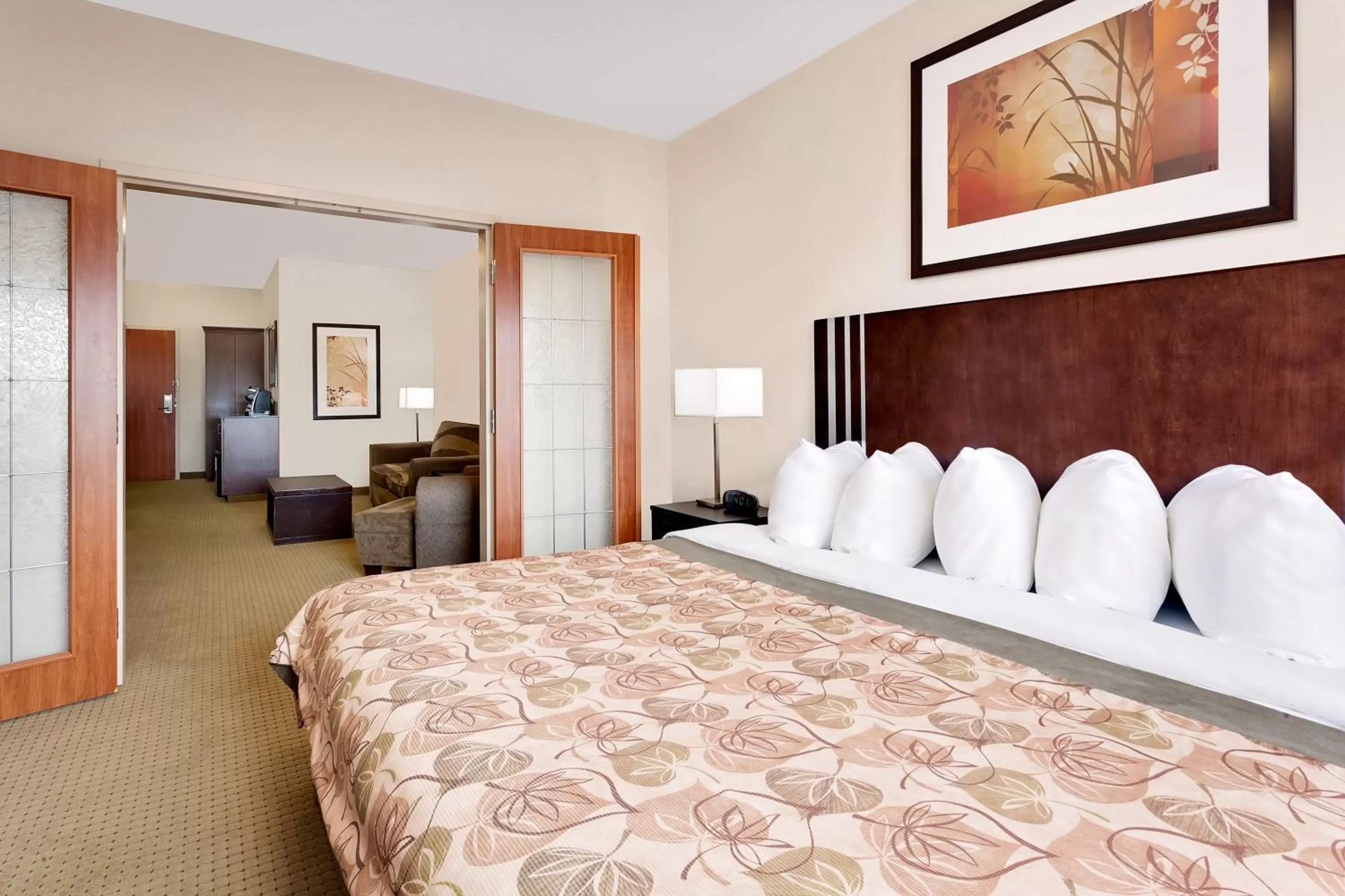 Bedroom, Bed in Ramada by Wyndham Lac La Biche