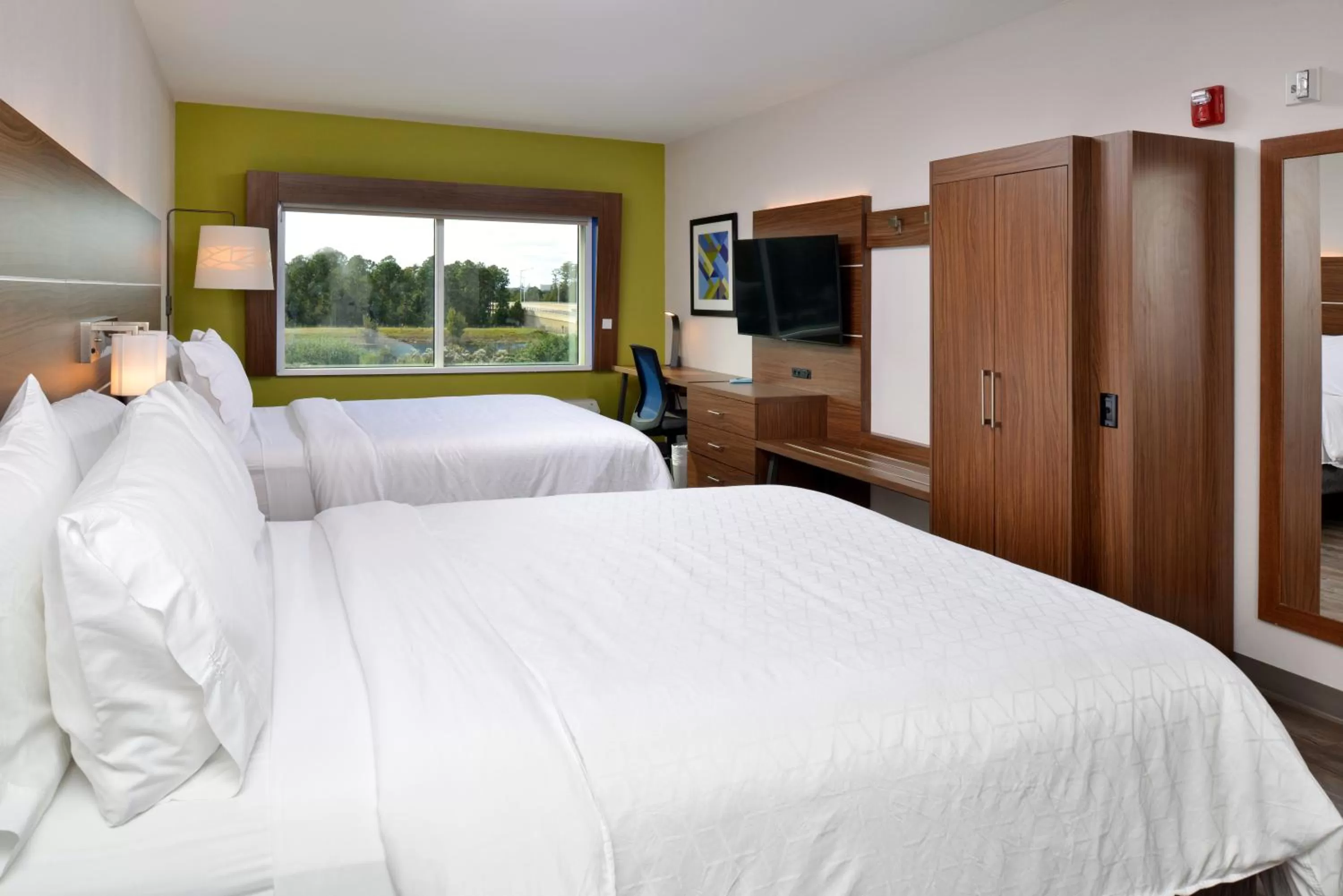 Bed in Holiday Inn Express Orlando - South Park by IHG