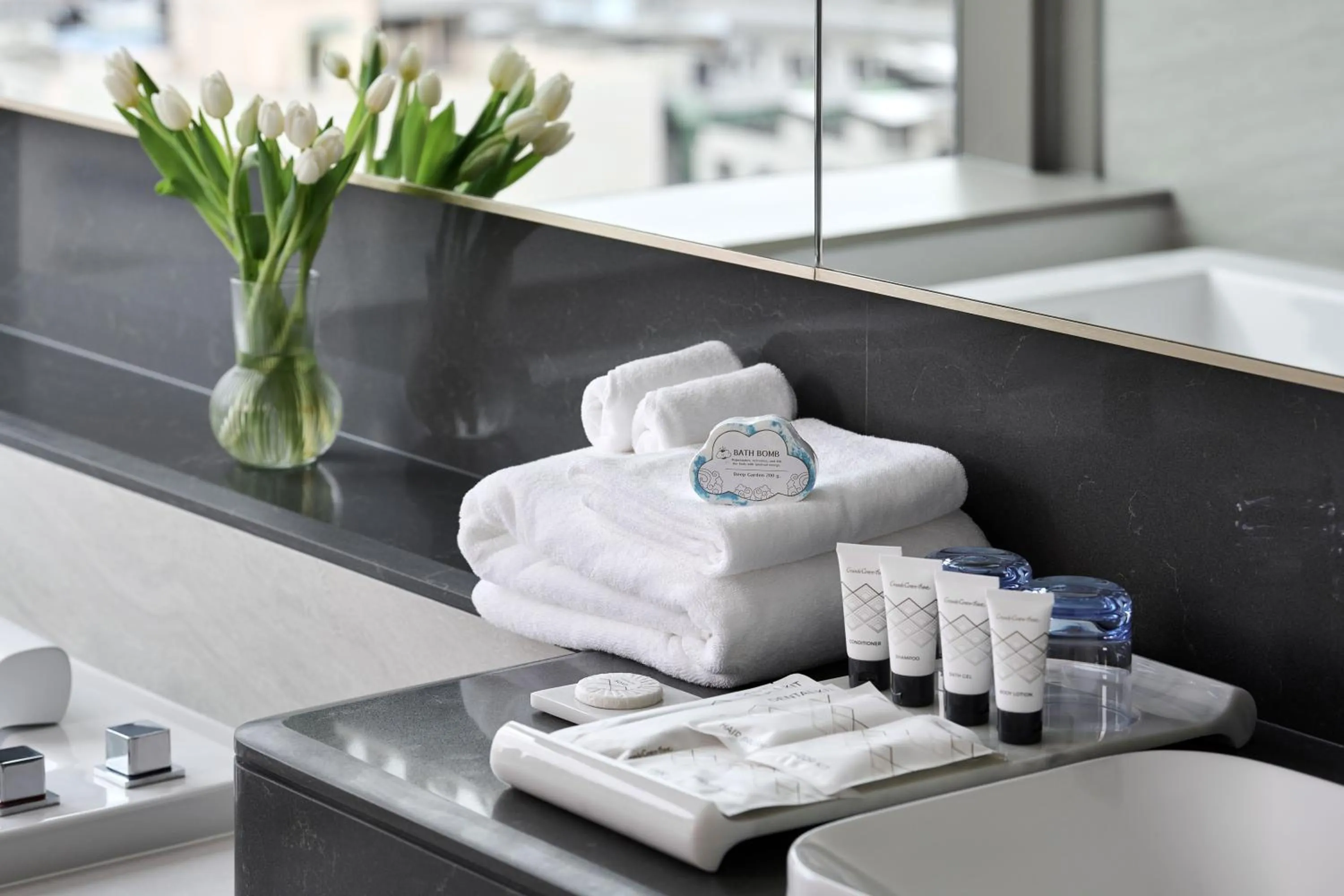 Area and facilities in Grande Centre Point Surawong Bangkok