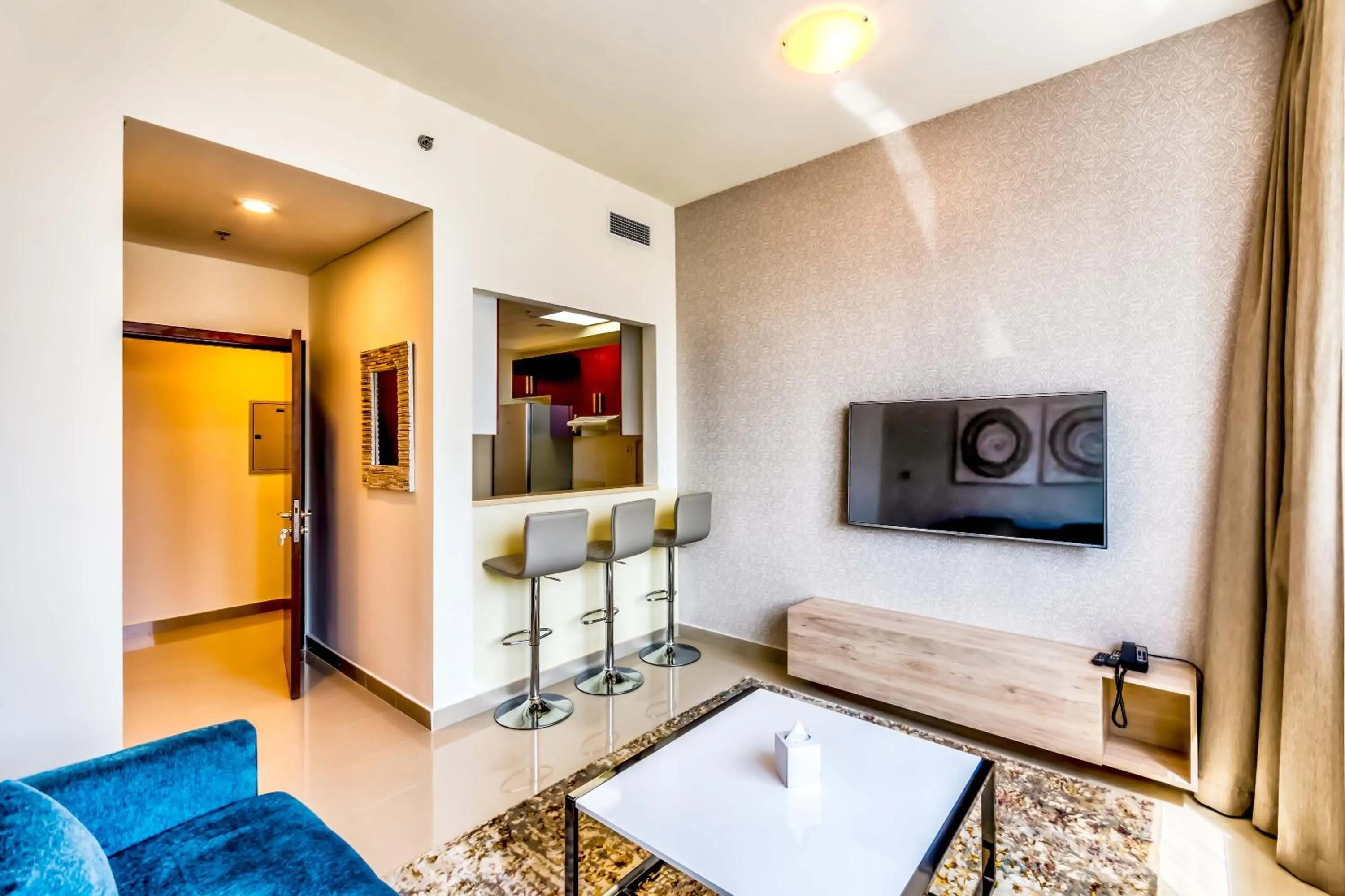 Superior One-Bedroom Apartment (2 Adults + 1 Child) in Barceló Residences Dubai Marina