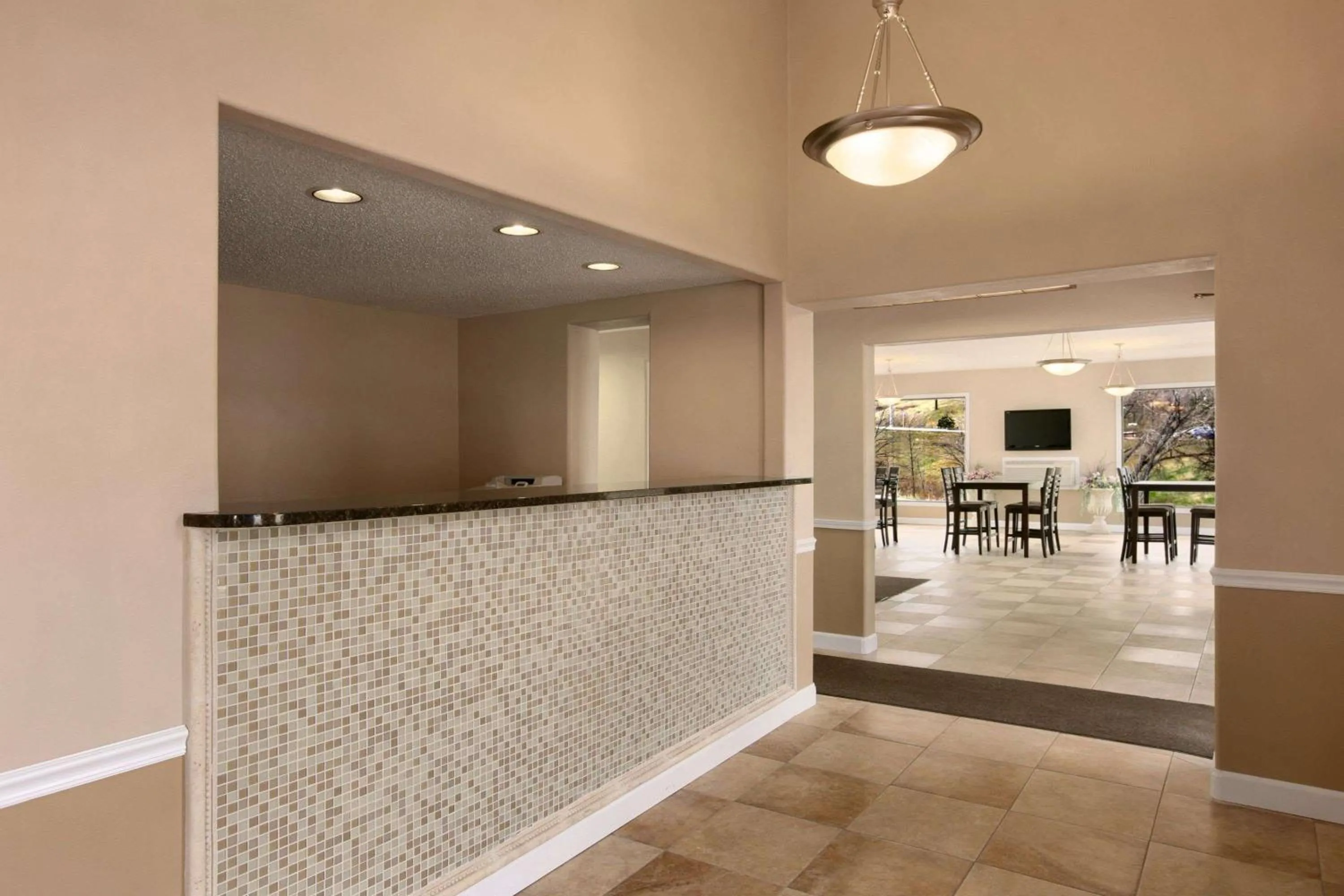 Lobby or reception in Super 8 by Wyndham Rapid City Rushmore Rd