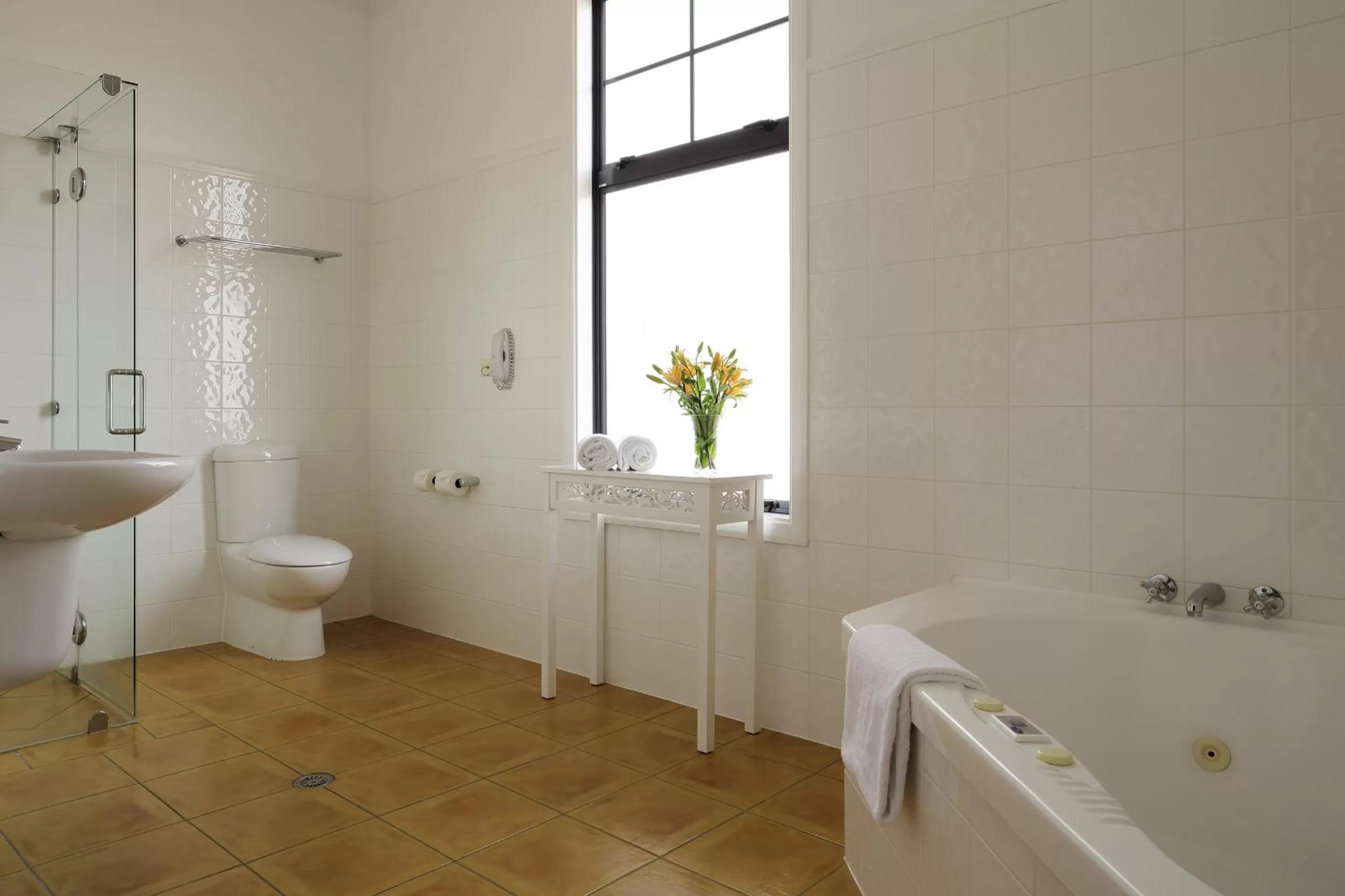 Bathroom in Distinction Palmerston North Hotel & Conference Centre