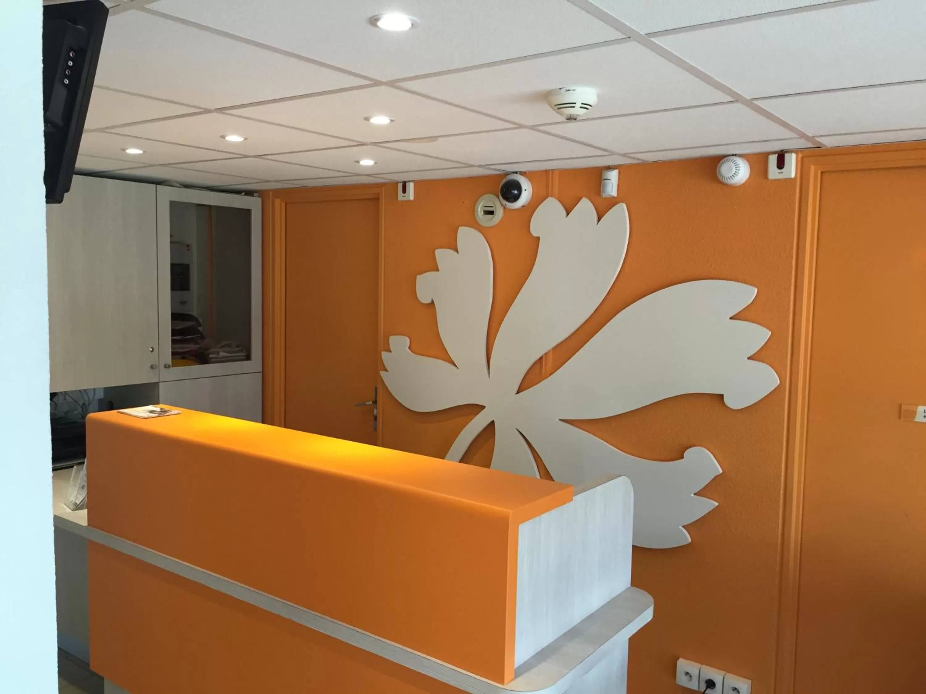 Lobby or reception in Premiere Classe Toulouse Sud - Portet