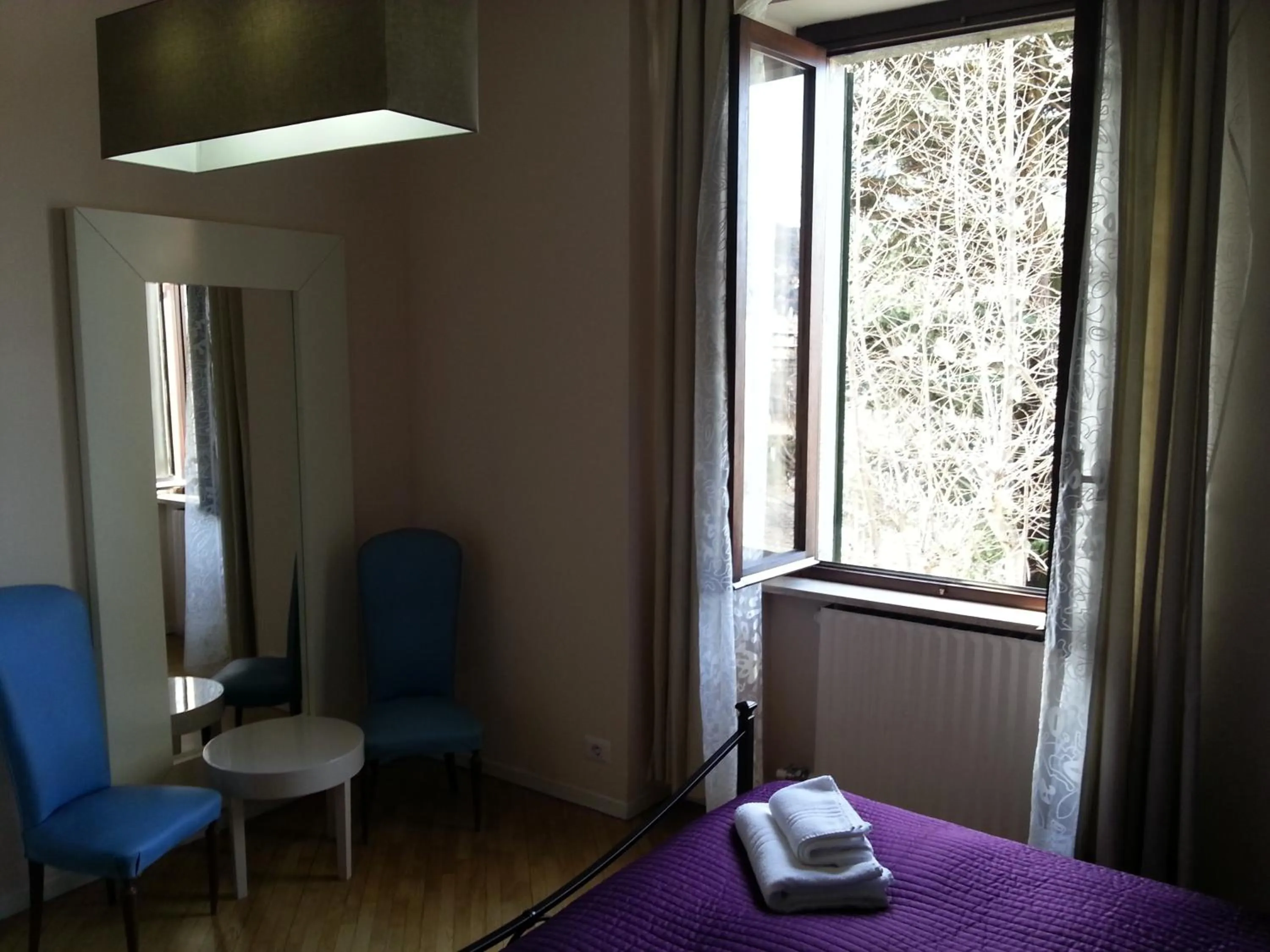 Photo of the whole room in Megaride Guest House