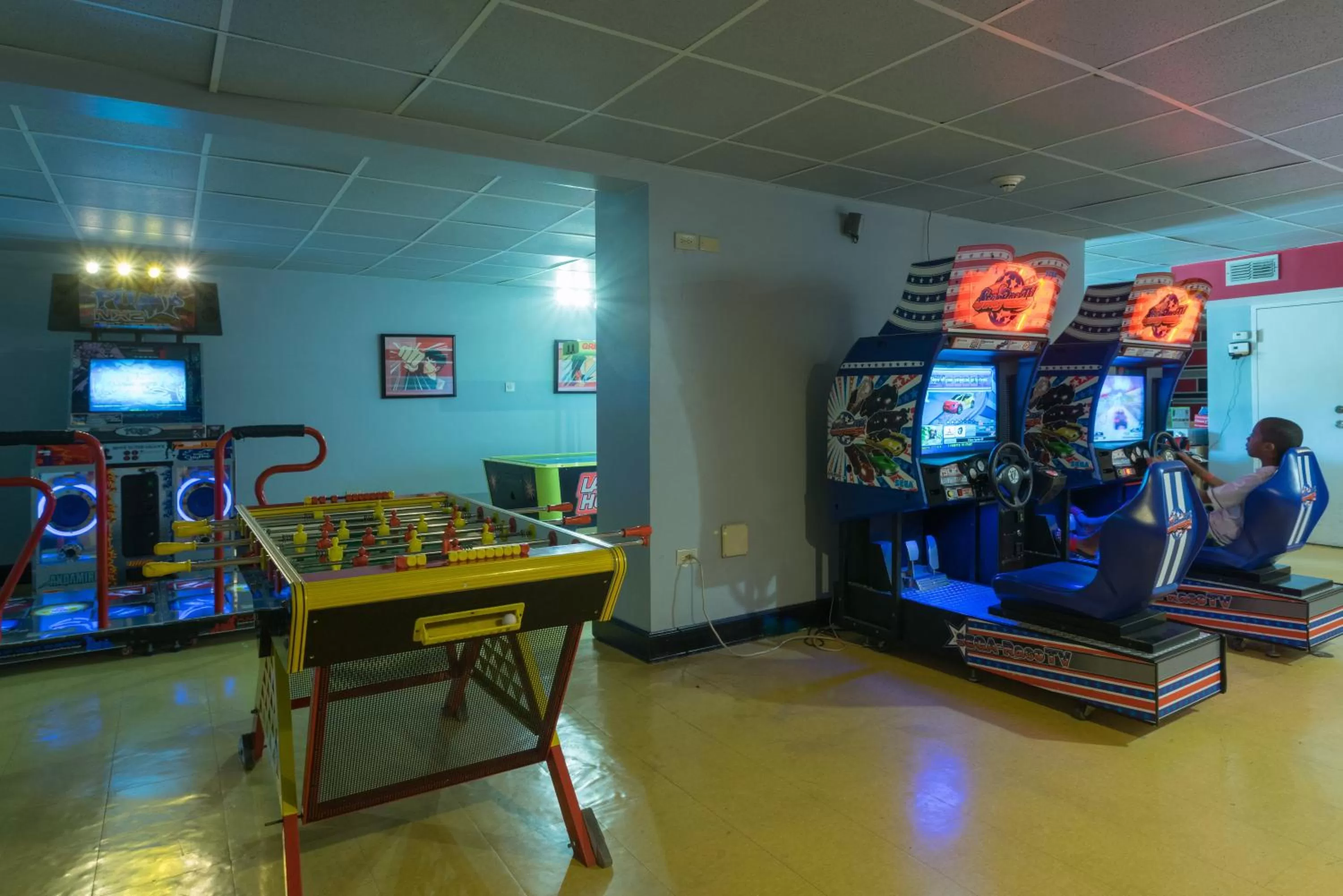 Game Room, Casino in Holiday Inn Resort Montego Bay All Inclusive, an IHG Hotel