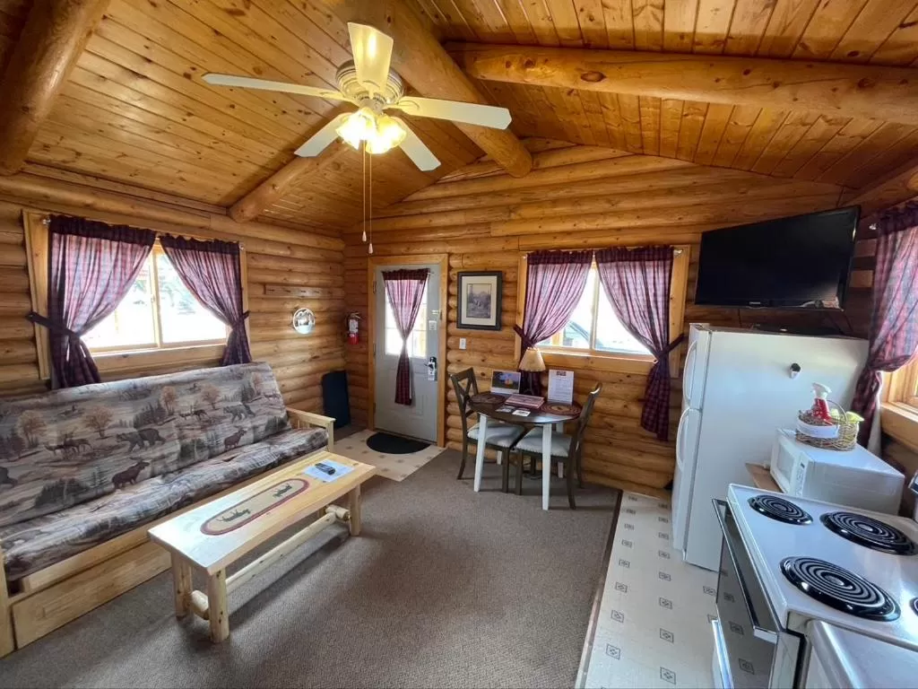 Sportsman Lodge Melrose MT