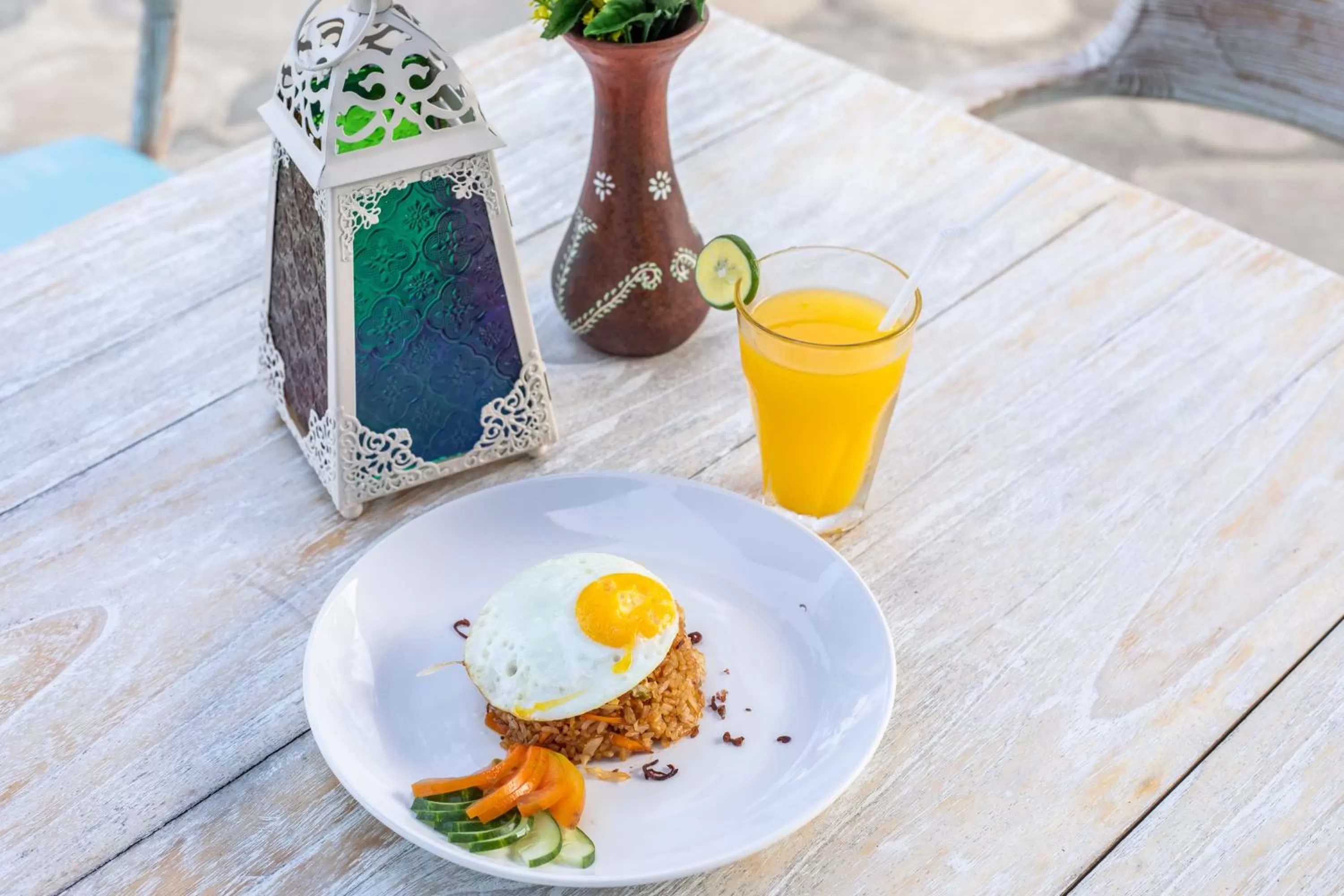 Restaurant/places to eat in Santorini Beach Resort