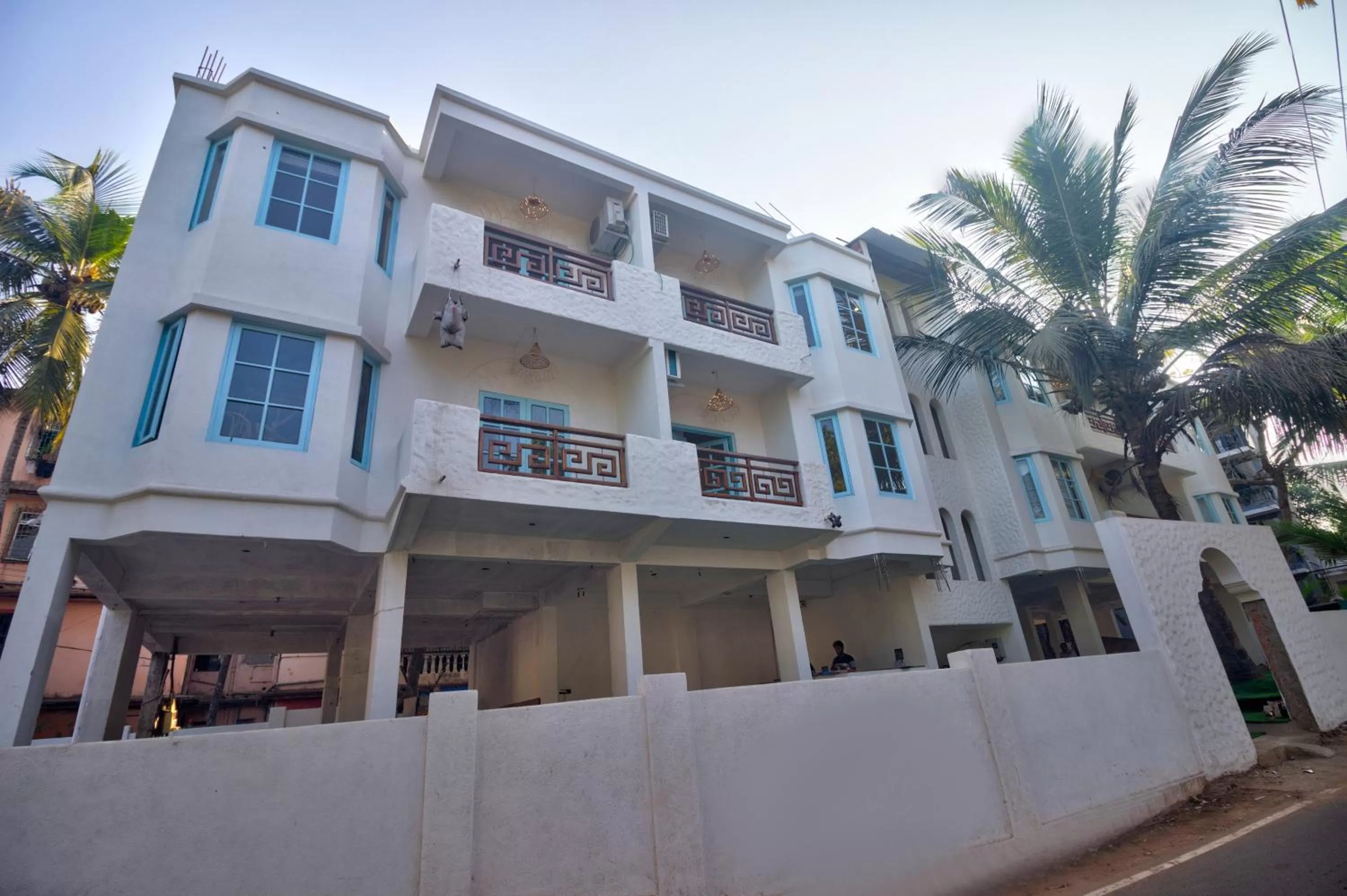 Property Building in Pajaros Blu