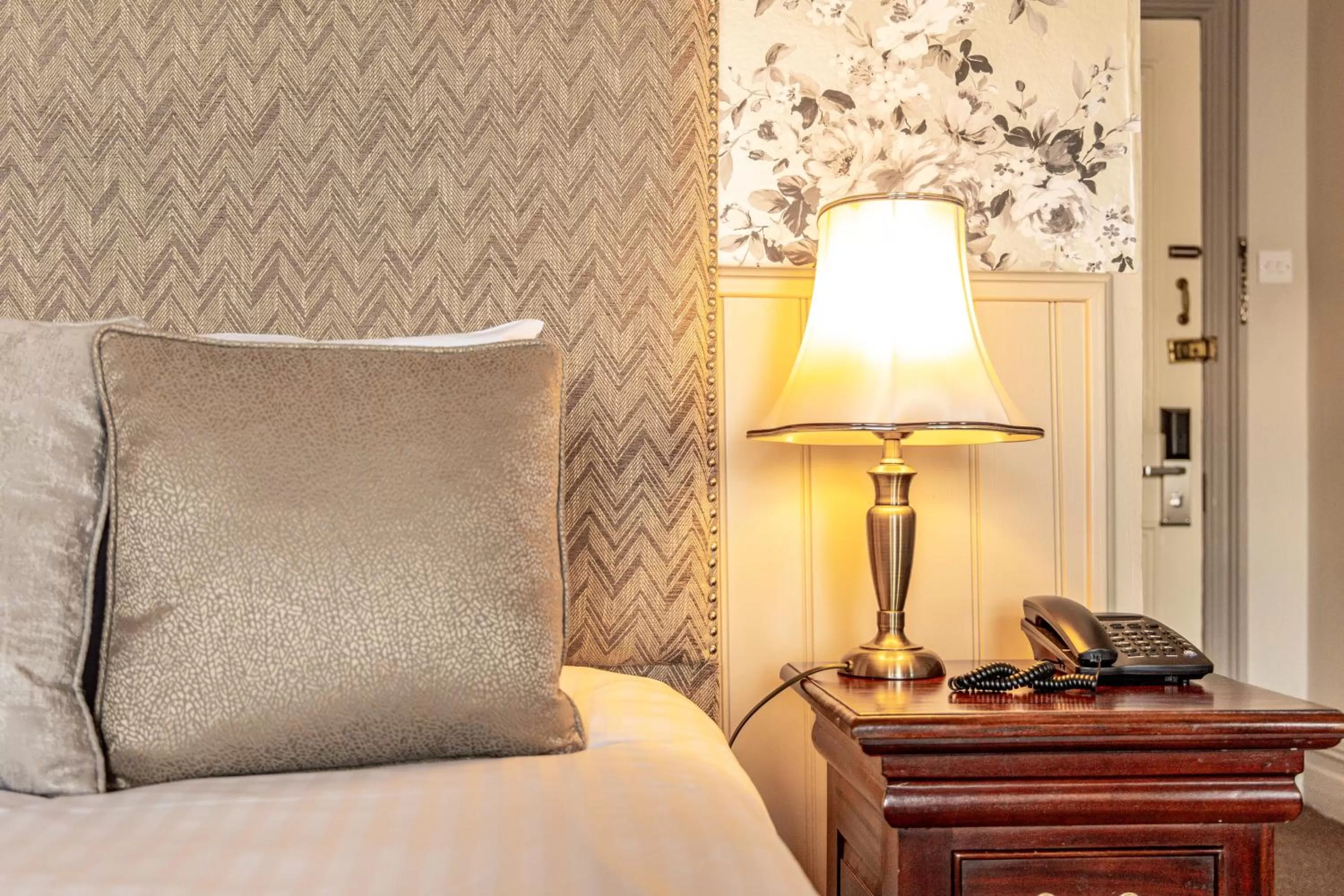 Decorative detail, Bed in Best Western Walton Park Hotel