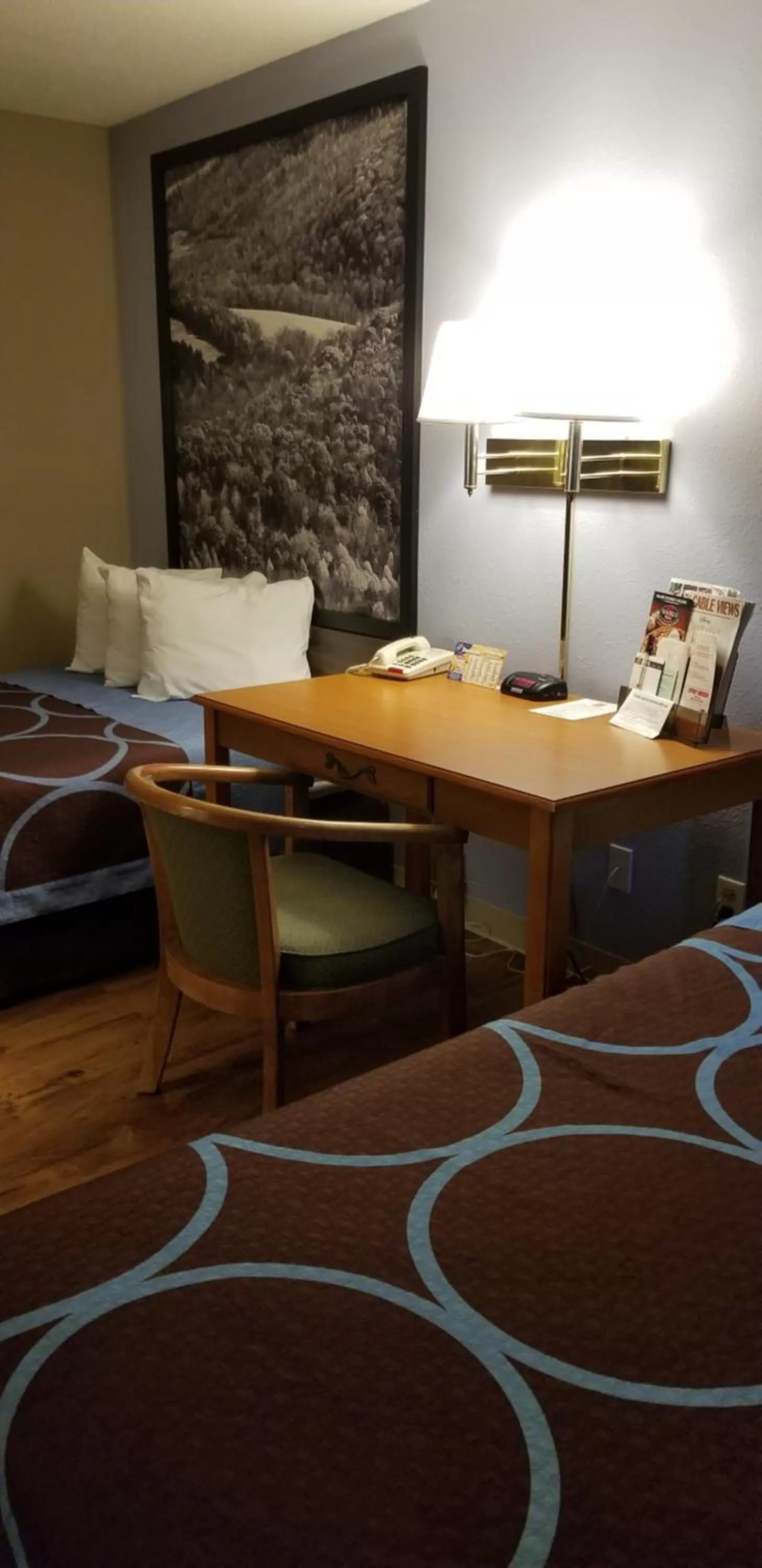 Bed in Super 8 by Wyndham East Stroudsburg - Poconos