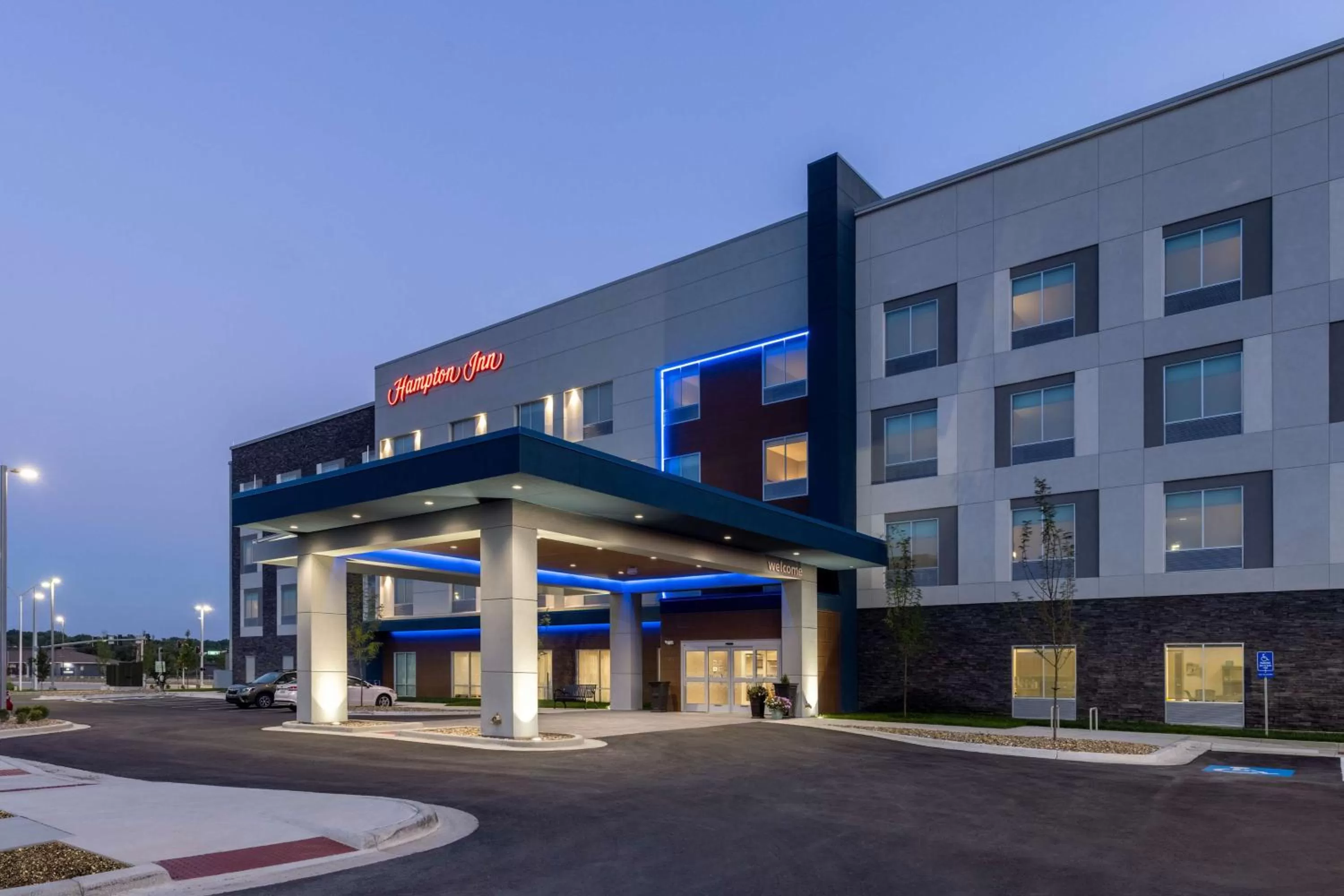 Property building in Hampton Inn Kansas City Southeast, Mo