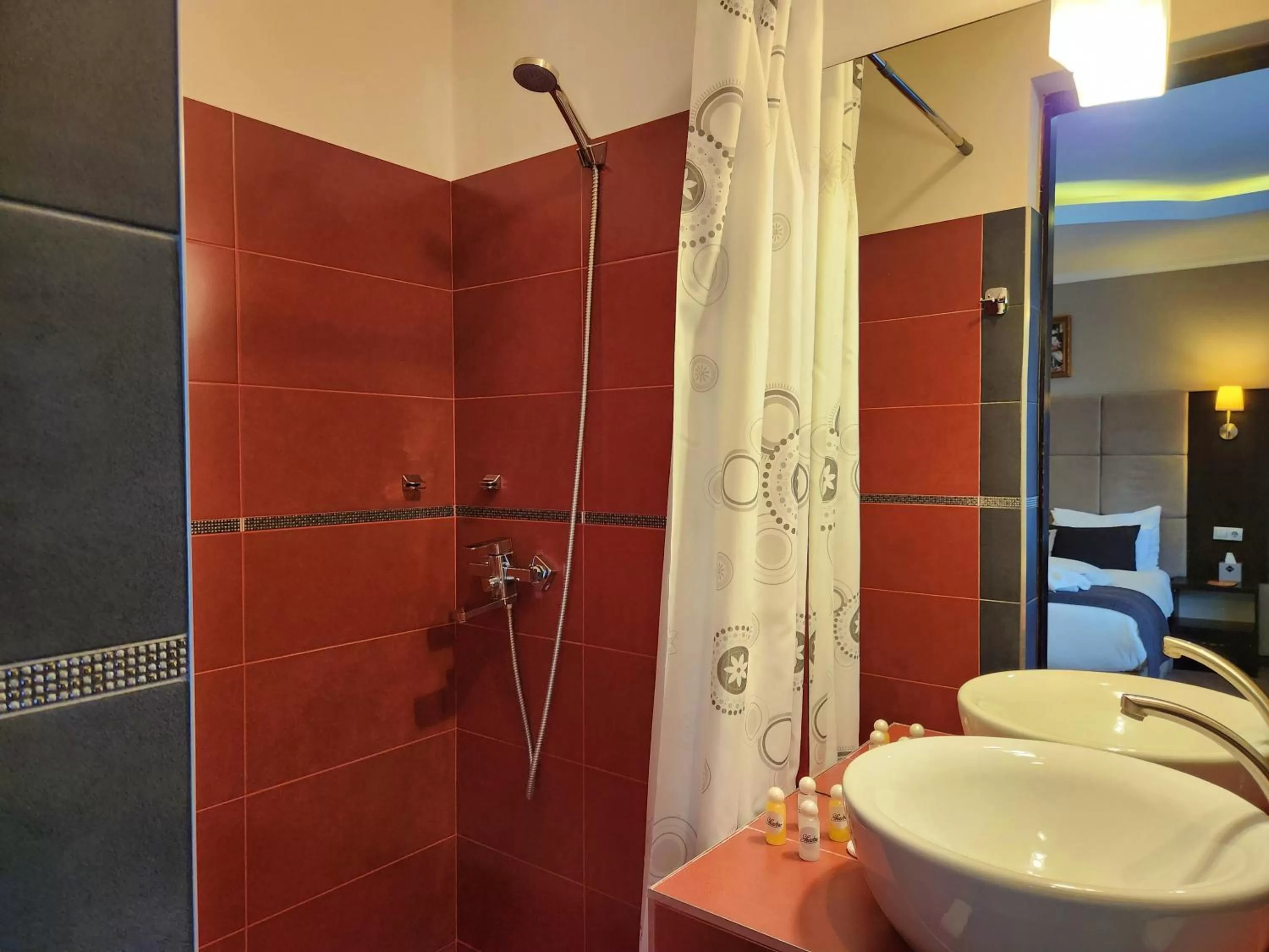 Shadow Boutique Hotel & SPA