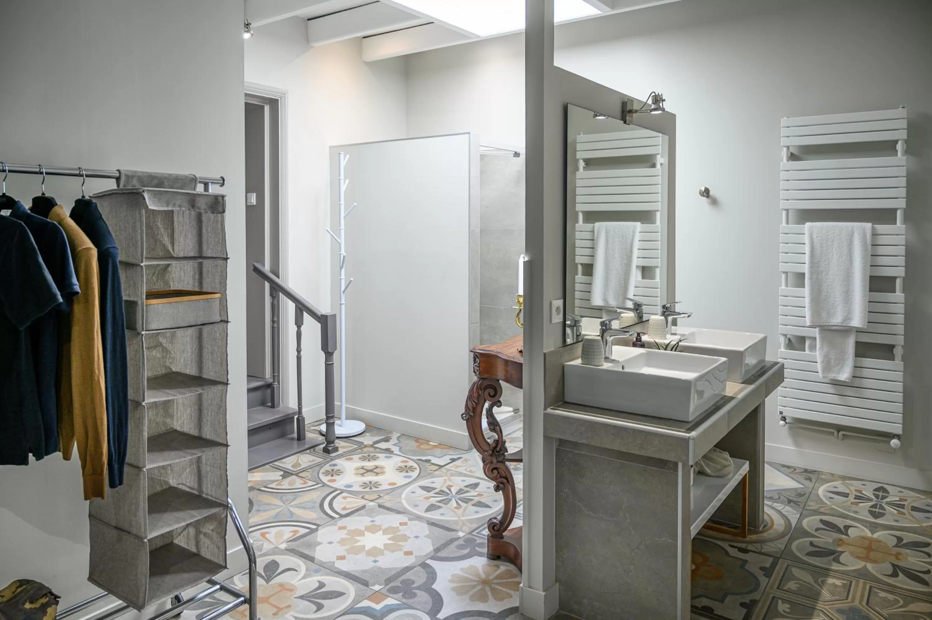 Shower, Bathroom in Clos 1906