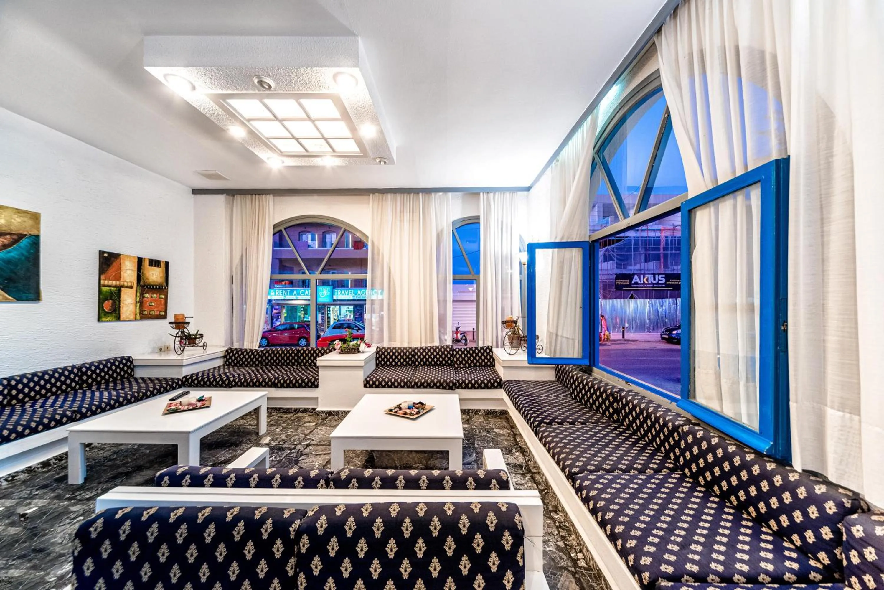 Lobby or reception in Hotel Iro