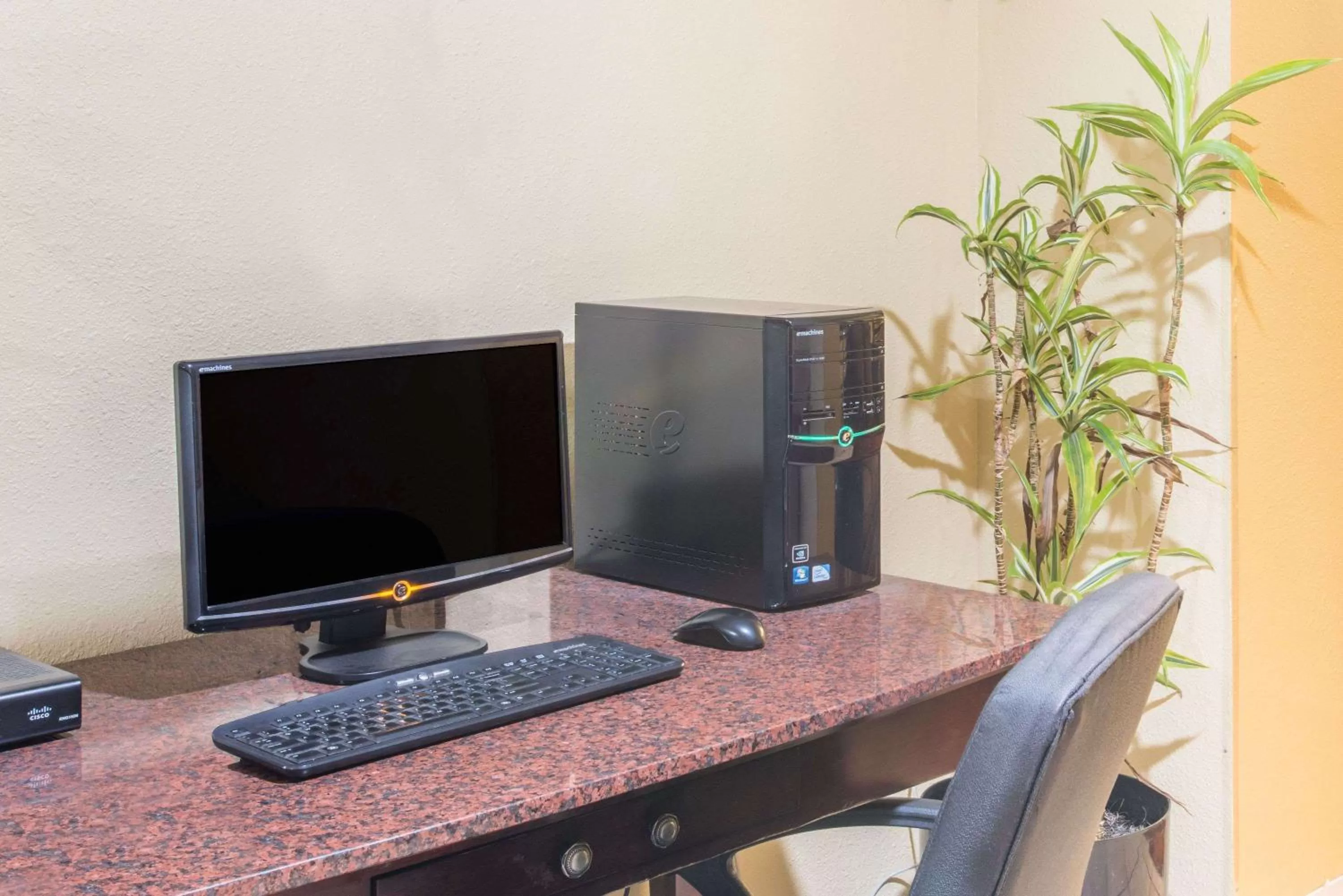 On site, TV/Entertainment Center in Days Inn by Wyndham Colchester Burlington