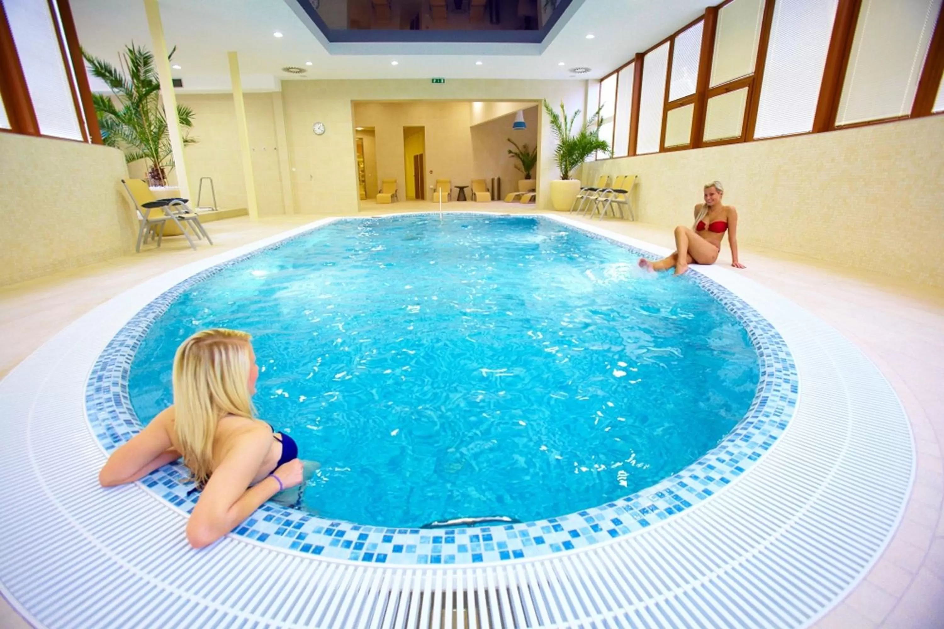 Swimming Pool in Hotel Sladovna