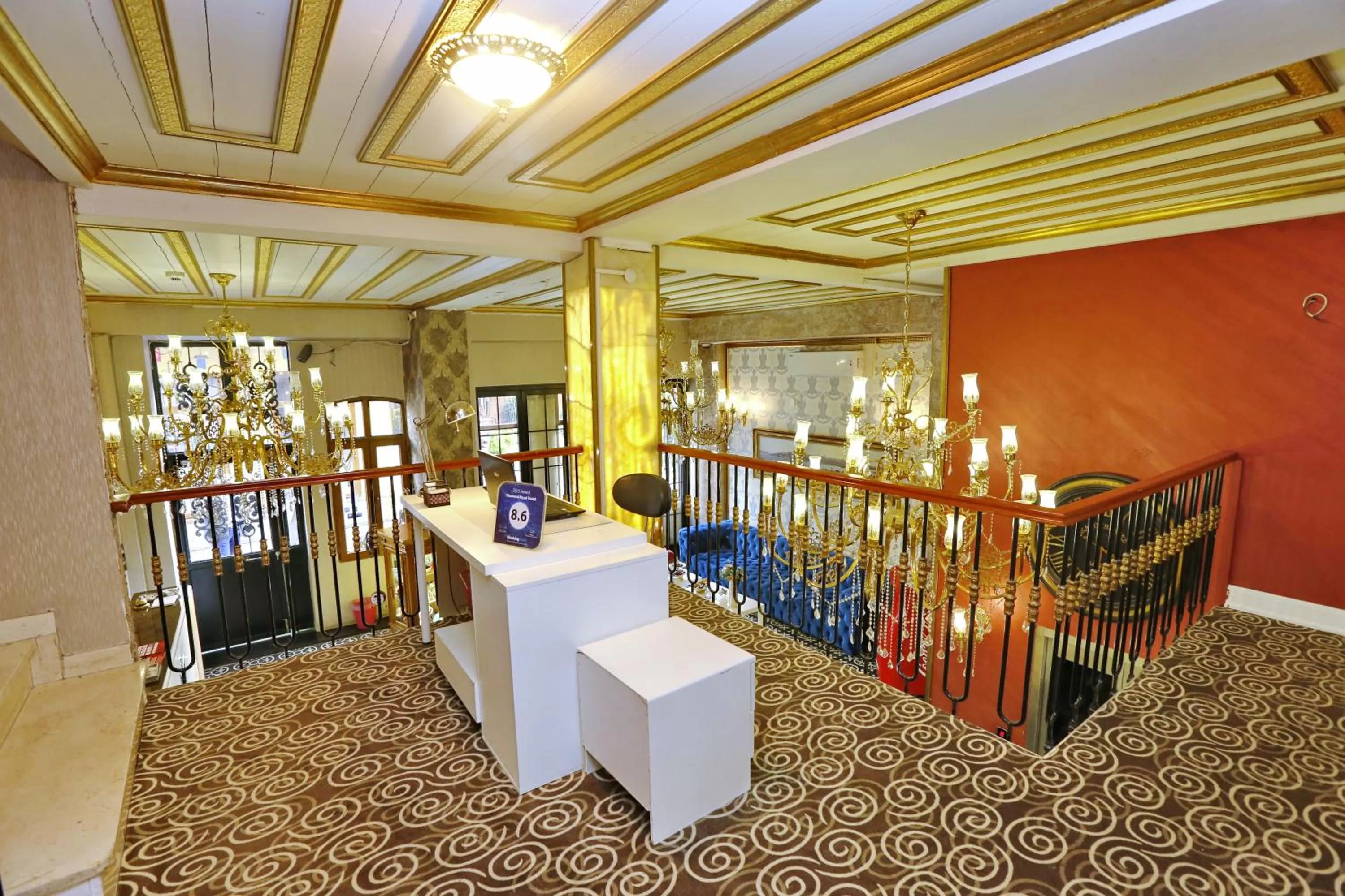 Lobby or reception in Diamond Royal Hotel