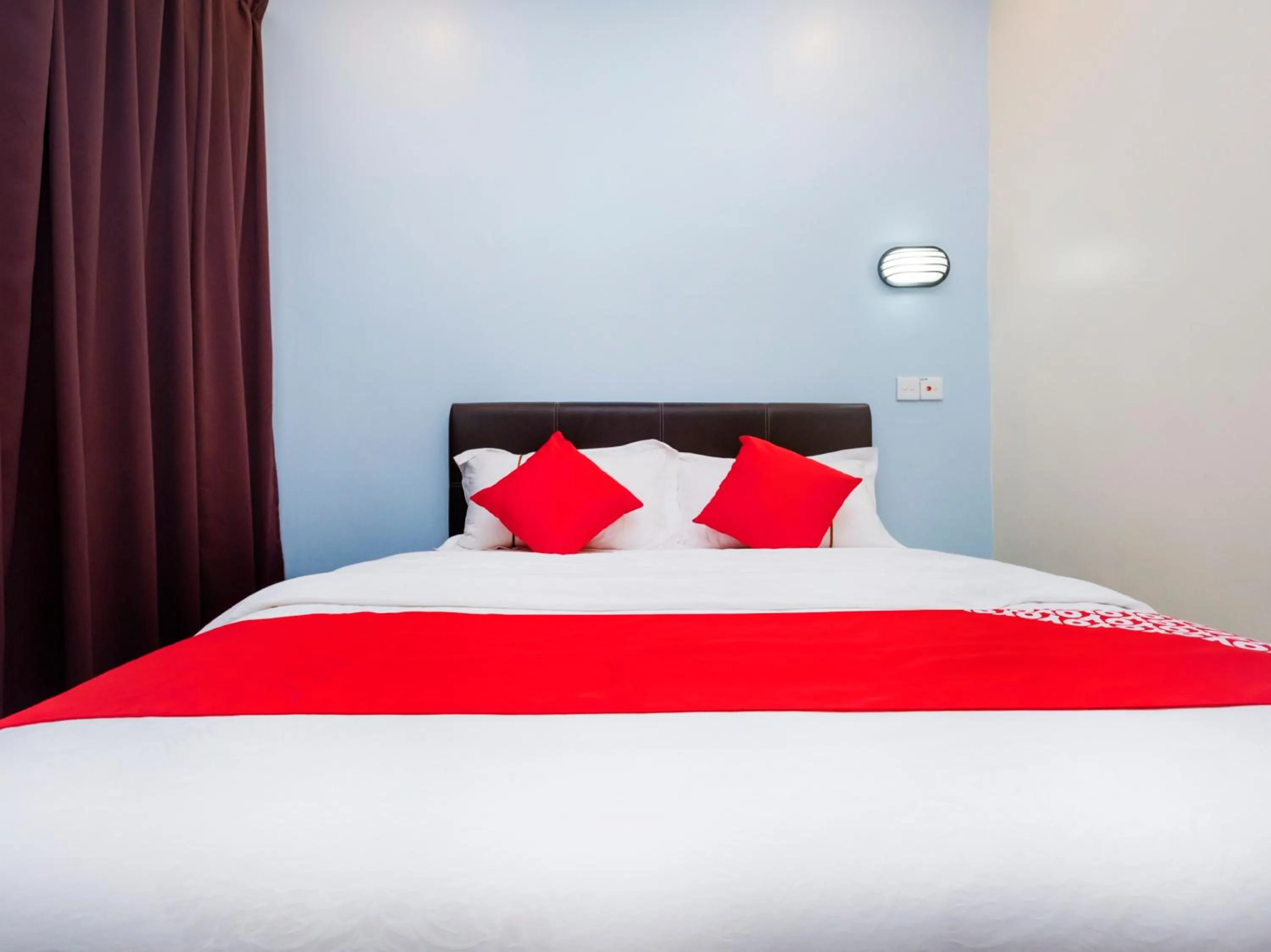 Bedroom, Bed in Super OYO 494 EG Hotel