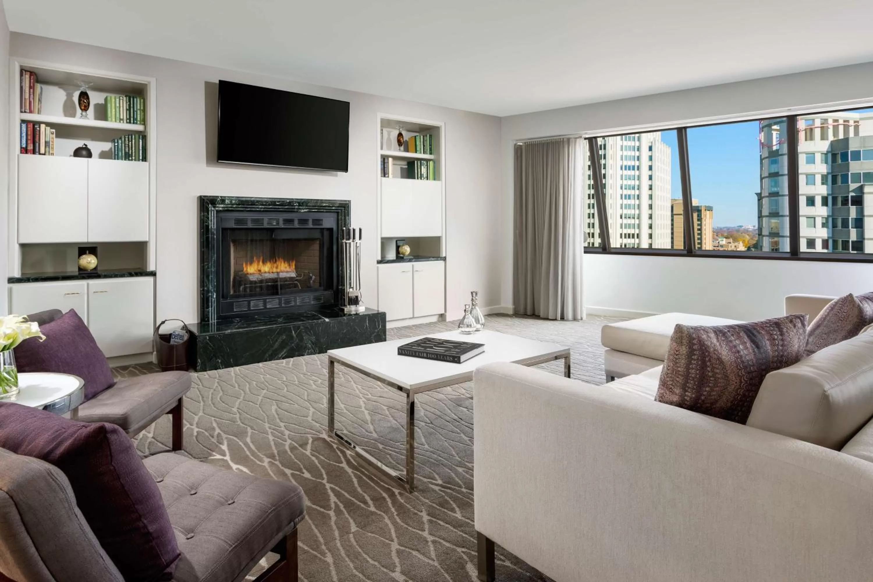 Photo of the whole room in Hyatt Regency Bethesda near Washington D.C.