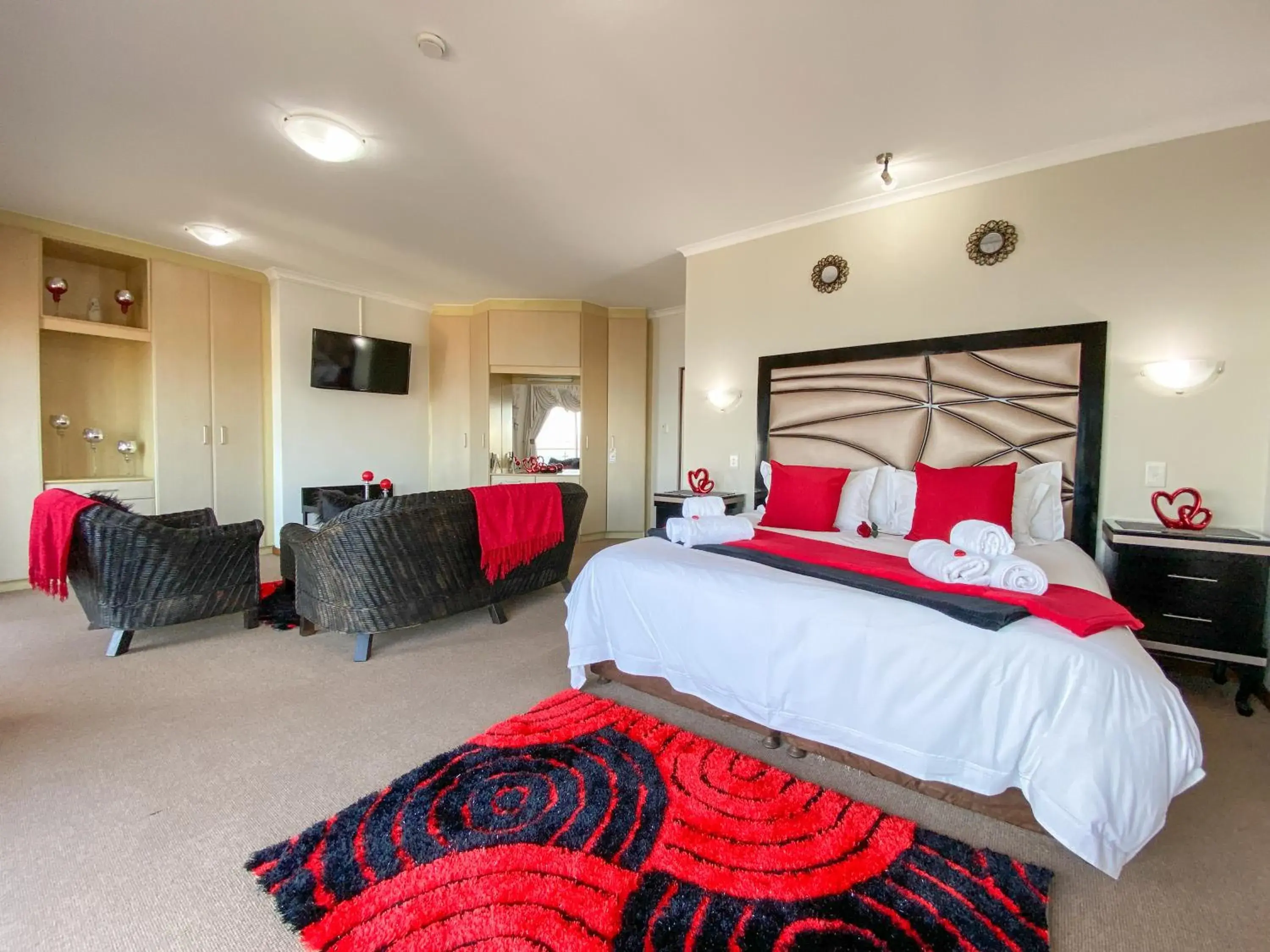 Penthouse Suite - single occupancy in Bar-t-nique Guest House Penthouse Suite - single occupancy in Bar-t-nique Guest House