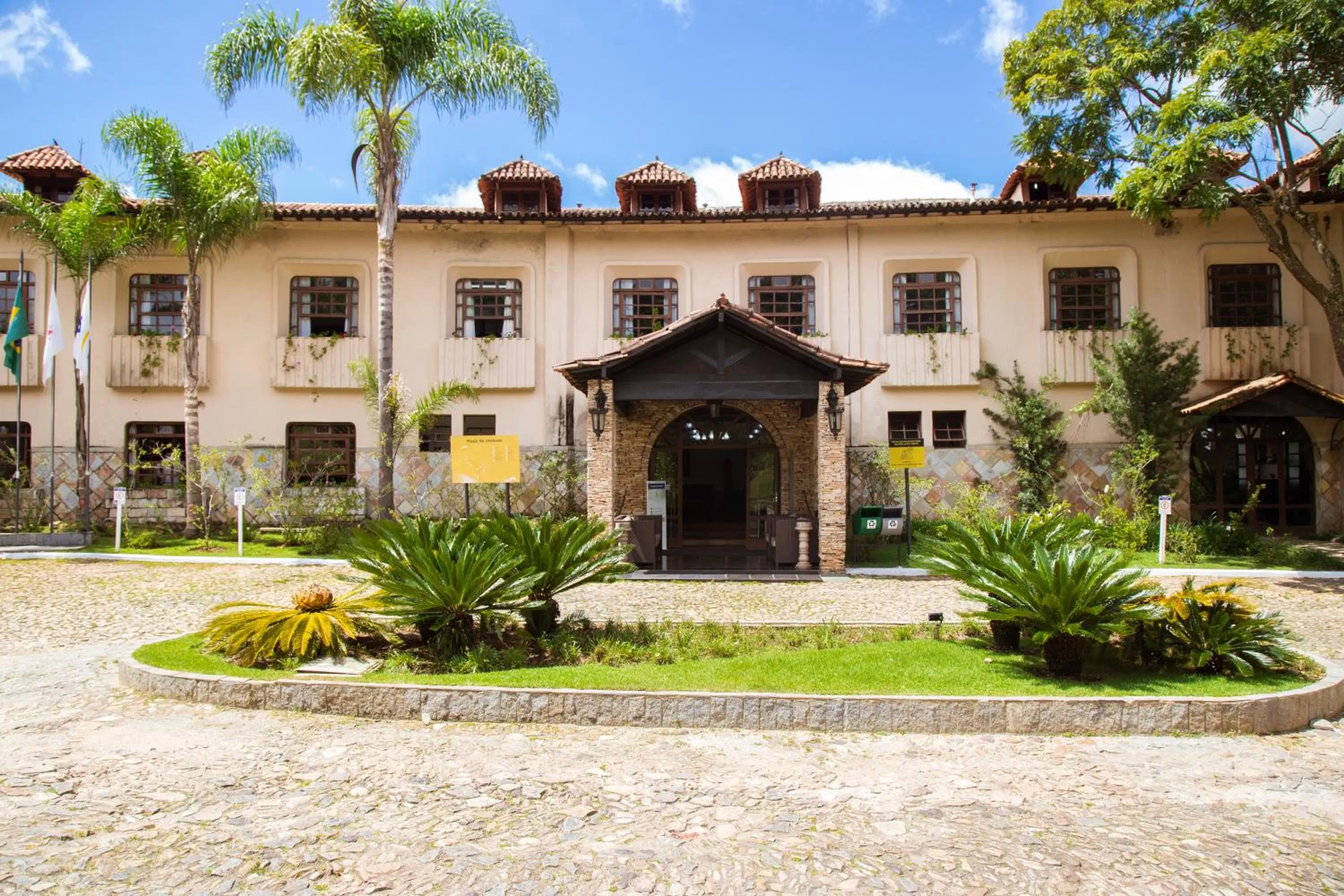 Facade/entrance, Property Building in SESC OURO PRETO