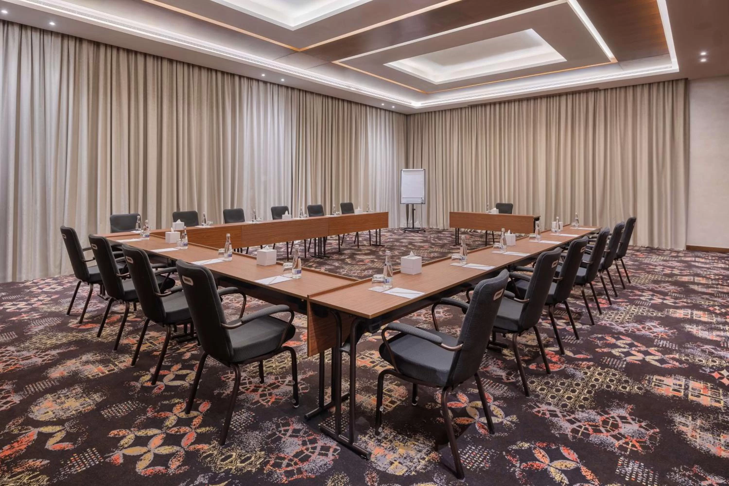 Business facilities in Radisson Resort Ras Al Khaimah Marjan Island