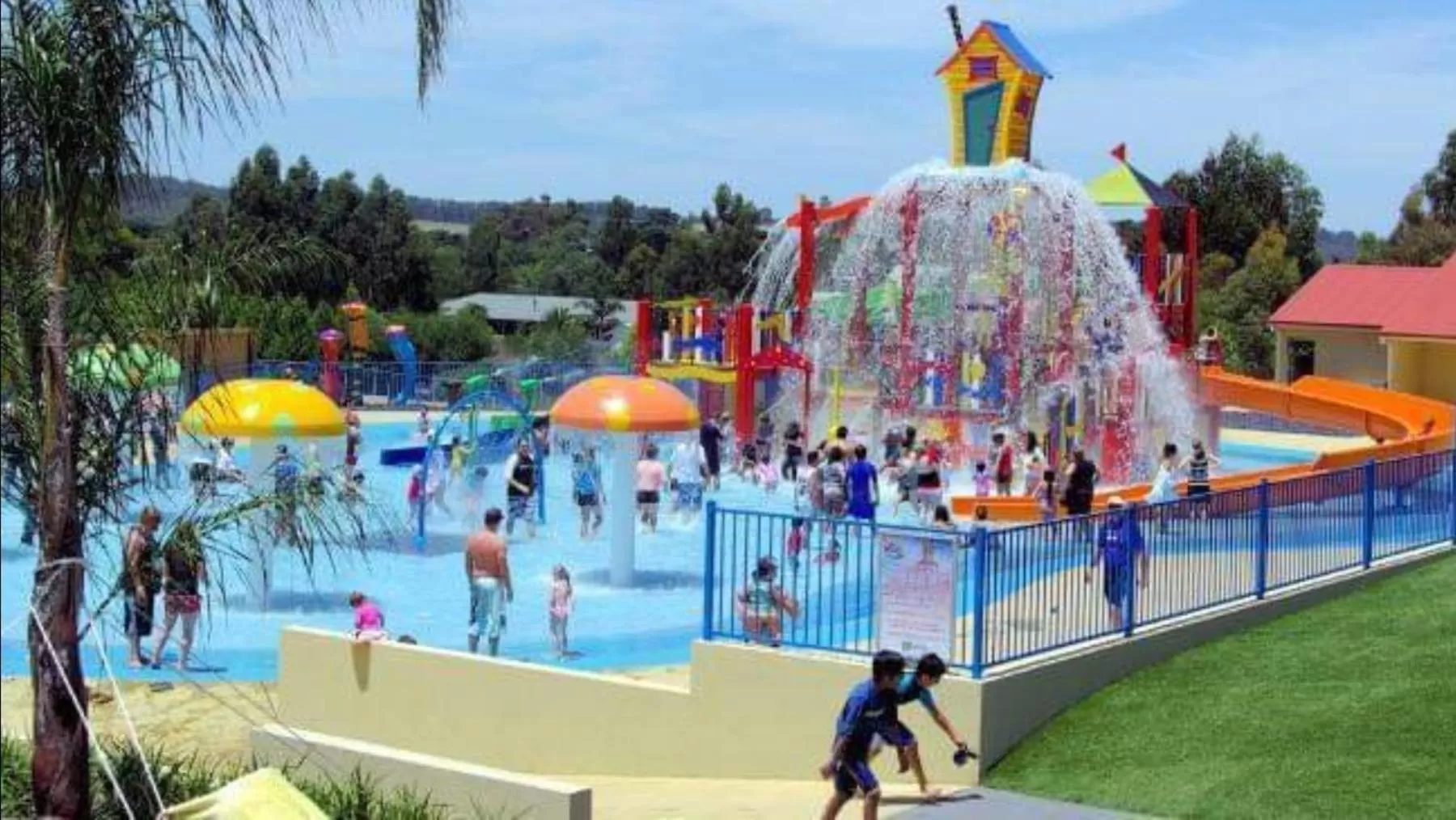 People, Swimming Pool in Aguada of the Seas