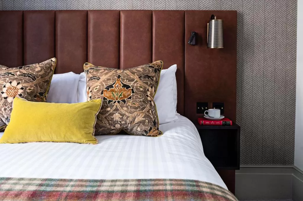 Bed in The Tophams Hotel