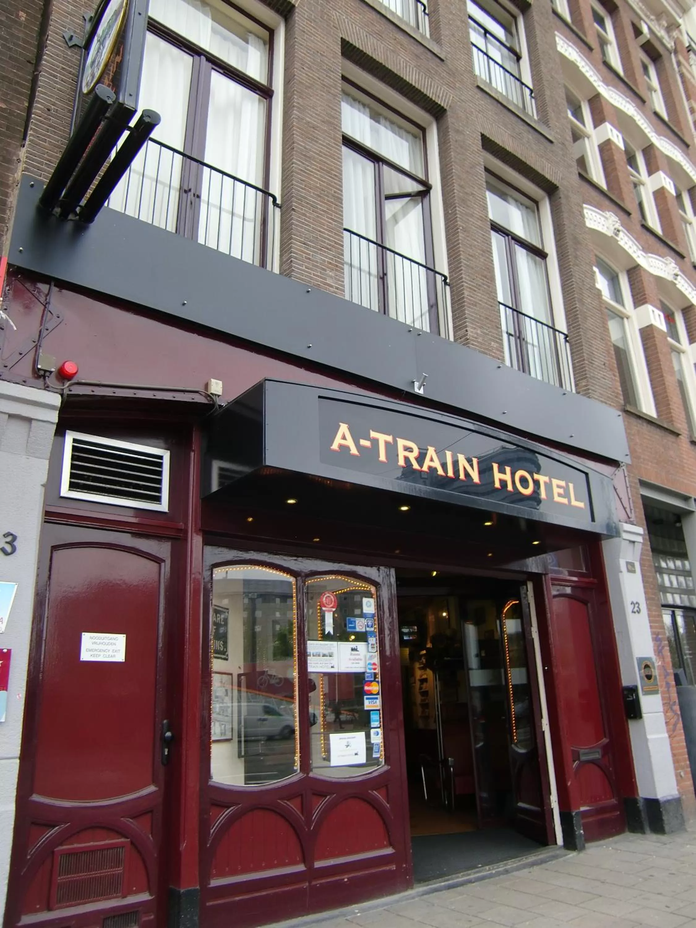 Facade/entrance in A-Train Hotel