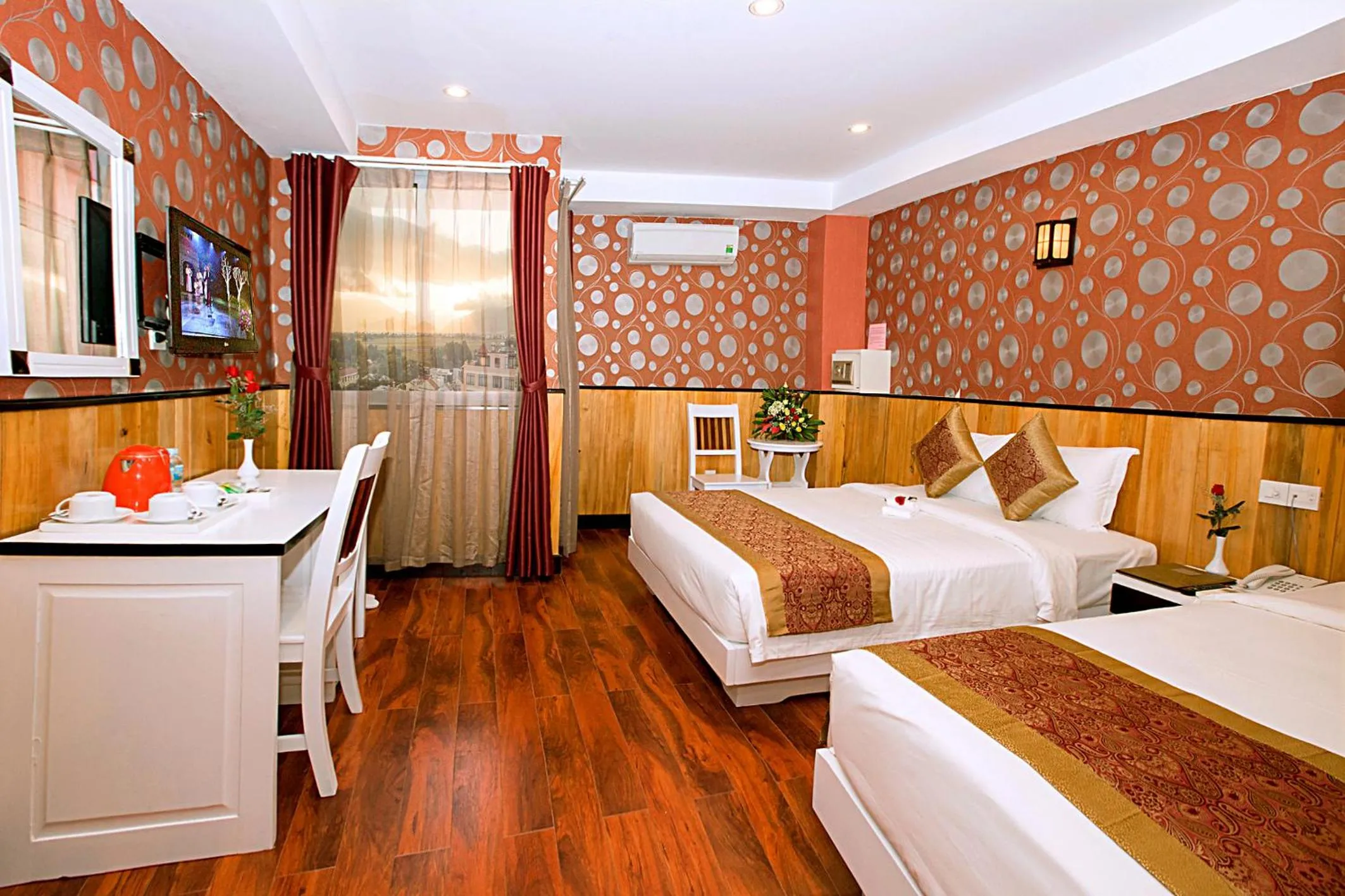Photo of the whole room, Bed in Golden Rain 2 Hotel Nha Trang Beach