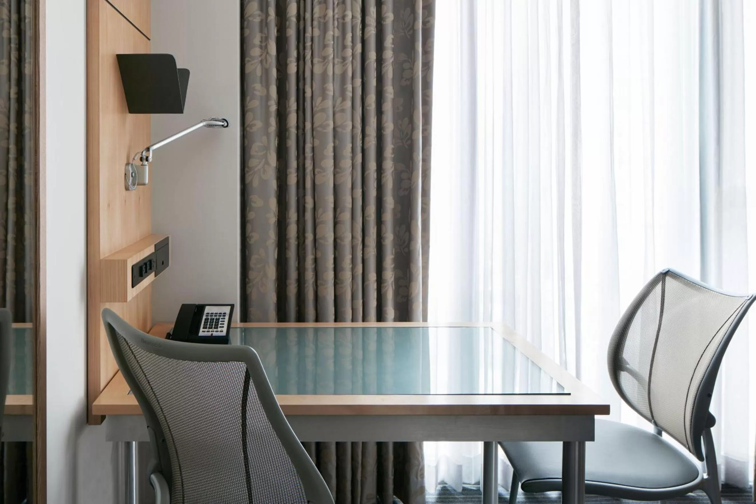 Bedroom in World Center Hotel