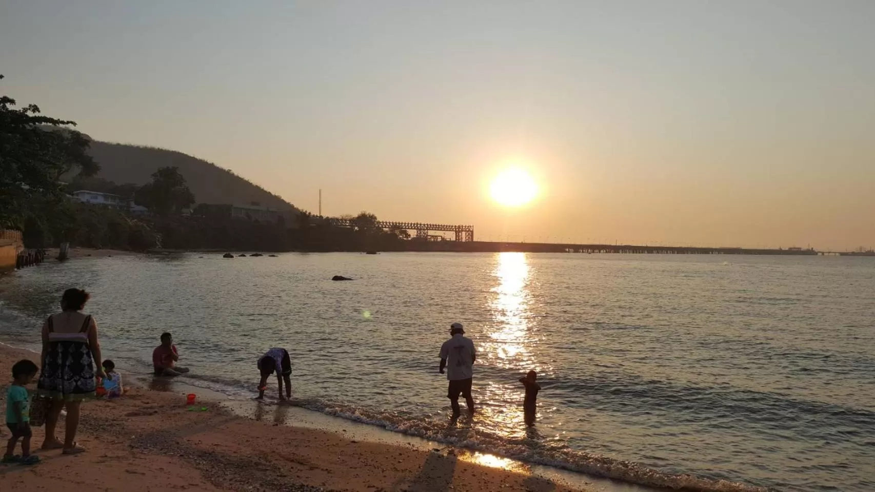 Beach in โรงแรม ชาโตว์วิสต้า